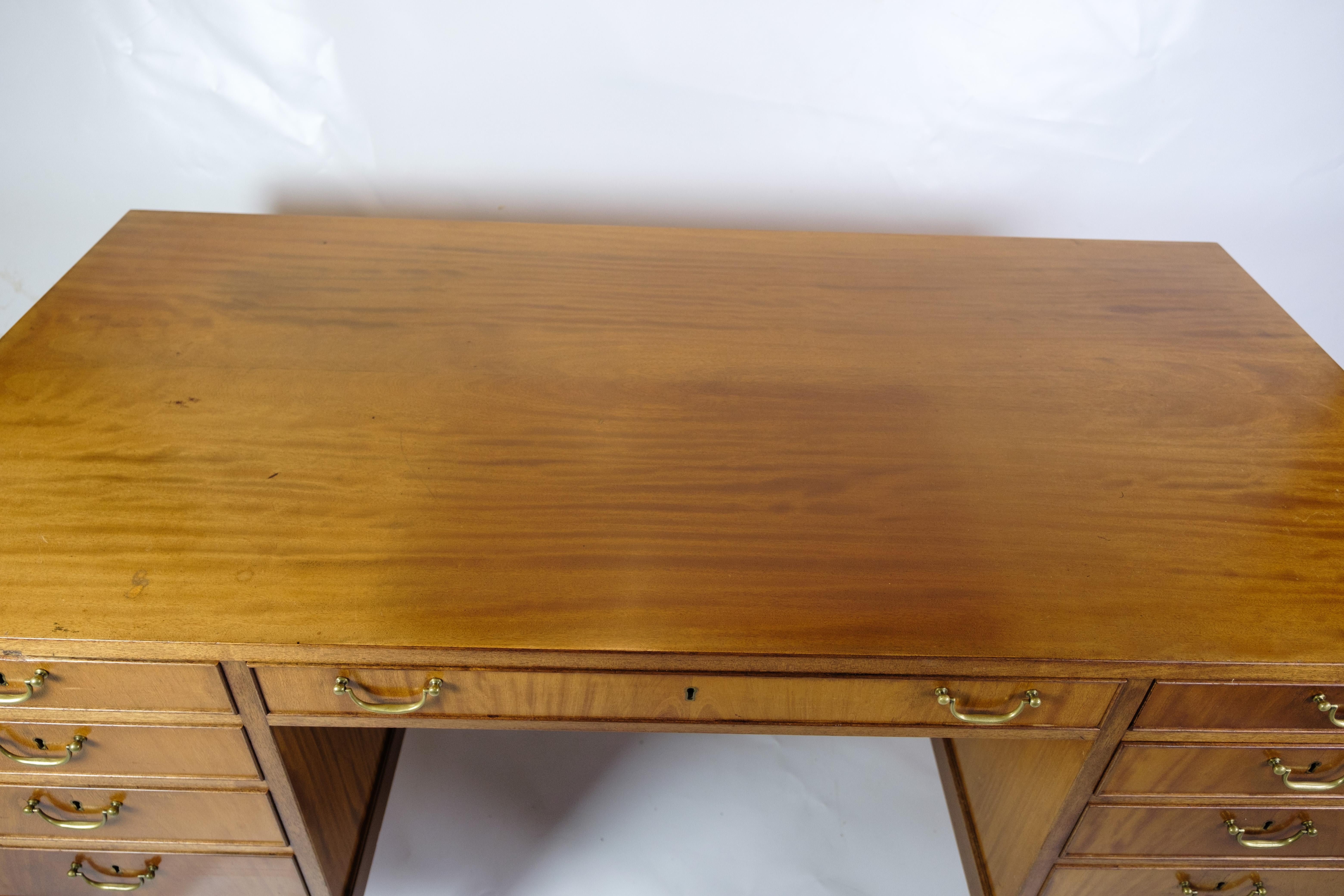 Freestanding Diplomat Desk Made In Mahogany By Fritz Henningsen From 1930s In Good Condition For Sale In Lejre, DK