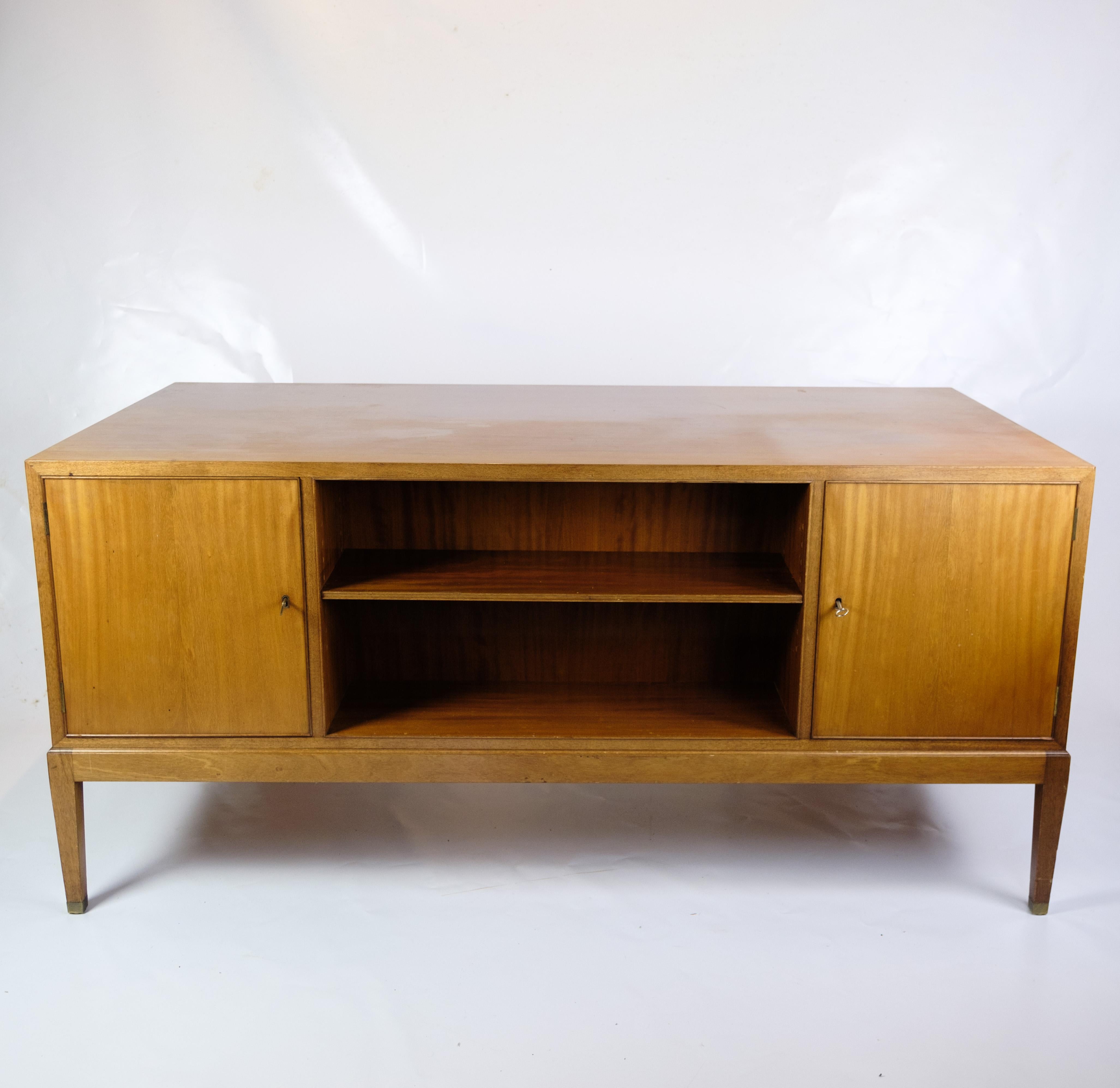 Freestanding Diplomat Desk Made In Mahogany By Fritz Henningsen From 1930s For Sale 2