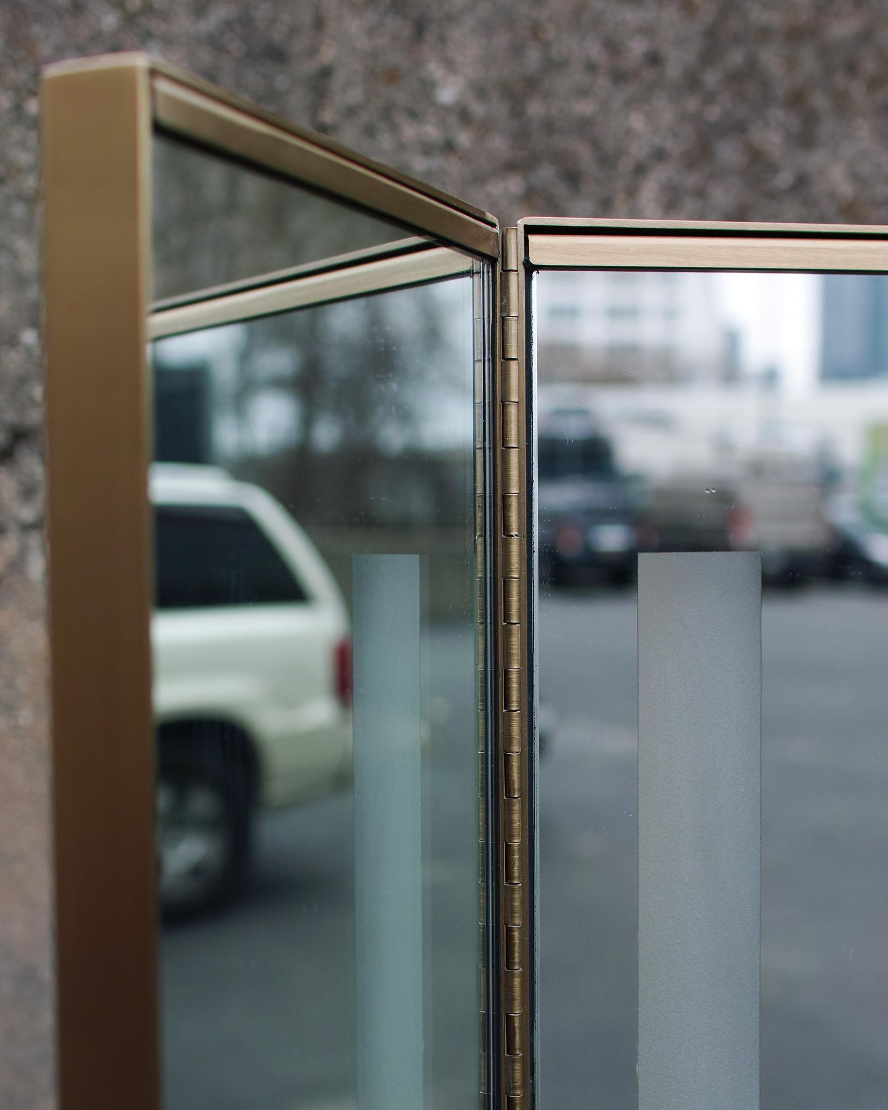 Modern Freestanding Full Length Tri-Fold Dressing Mirror