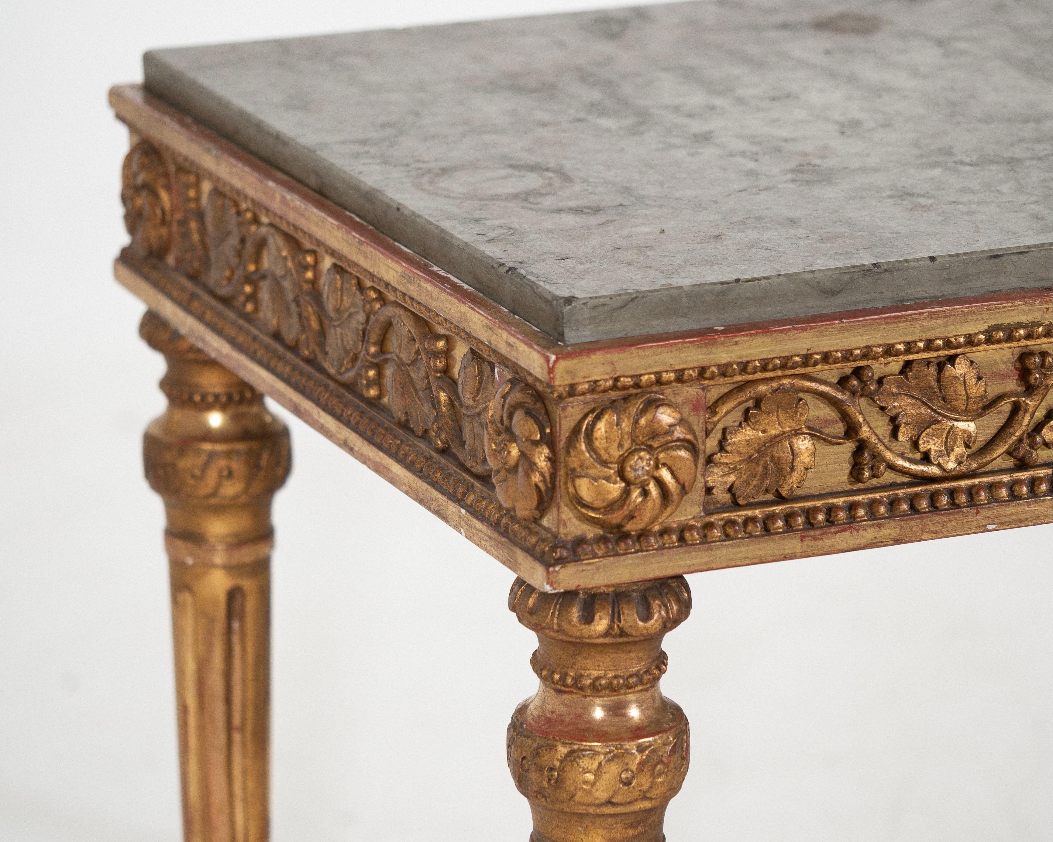 Freestanding Gustavian console table in original guilt, 18th C. For Sale 3