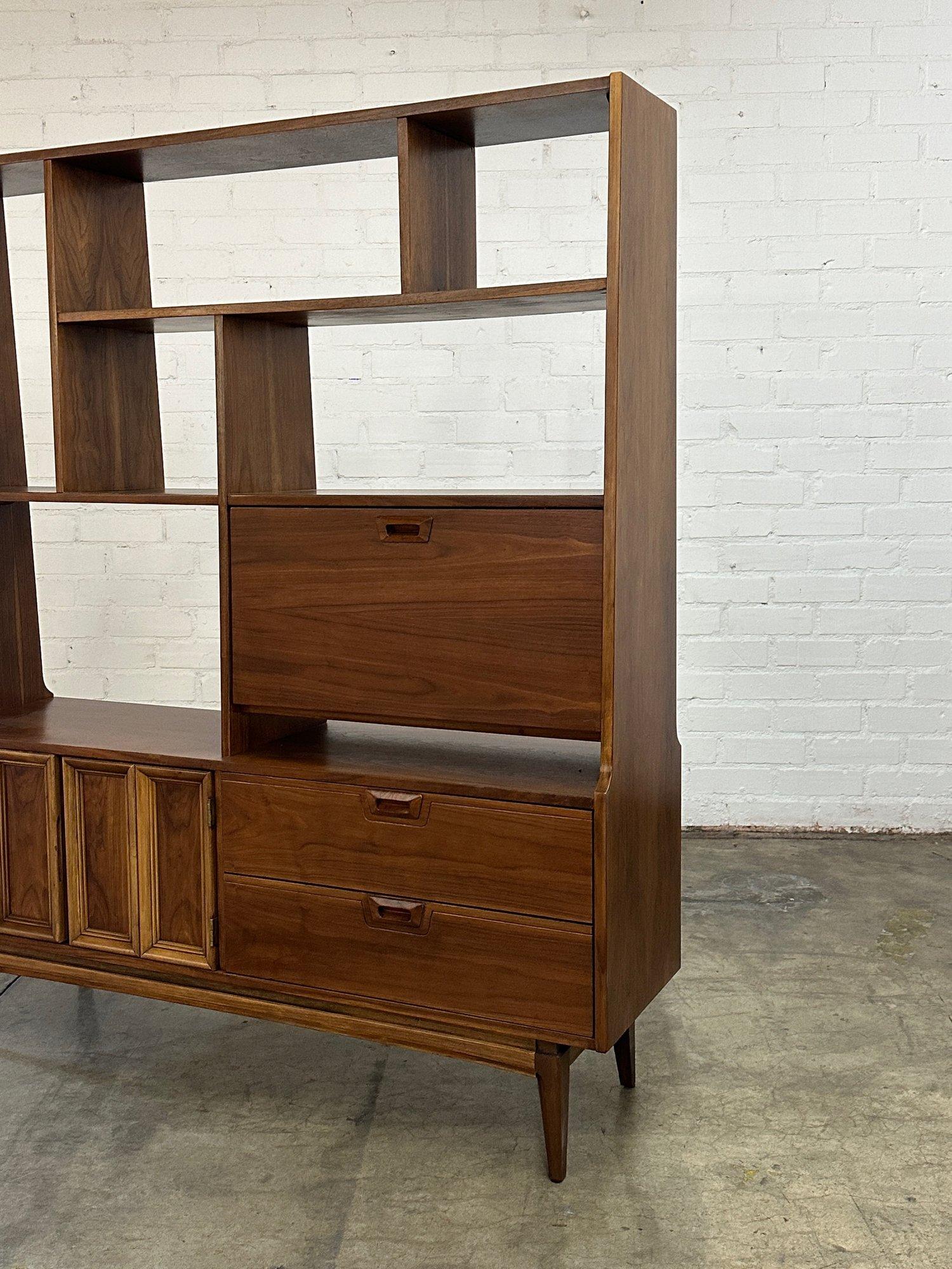 Freestanding Mid Century Wall Unit / Room Divider For Sale 4