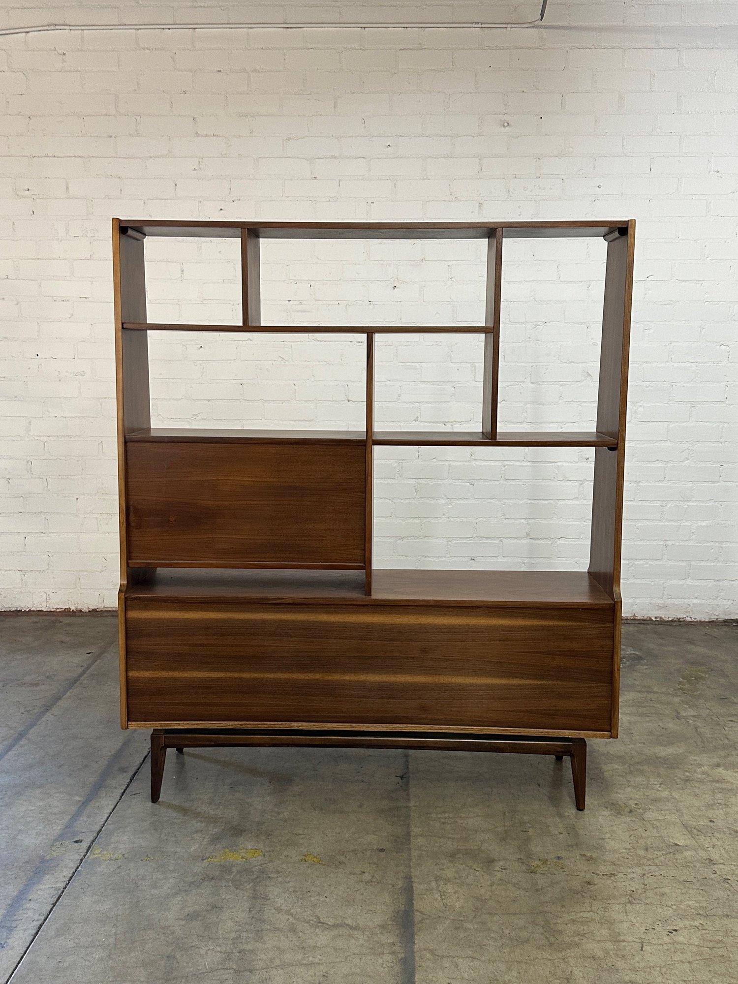 Freestanding Mid Century Wall Unit / Room Divider For Sale 5