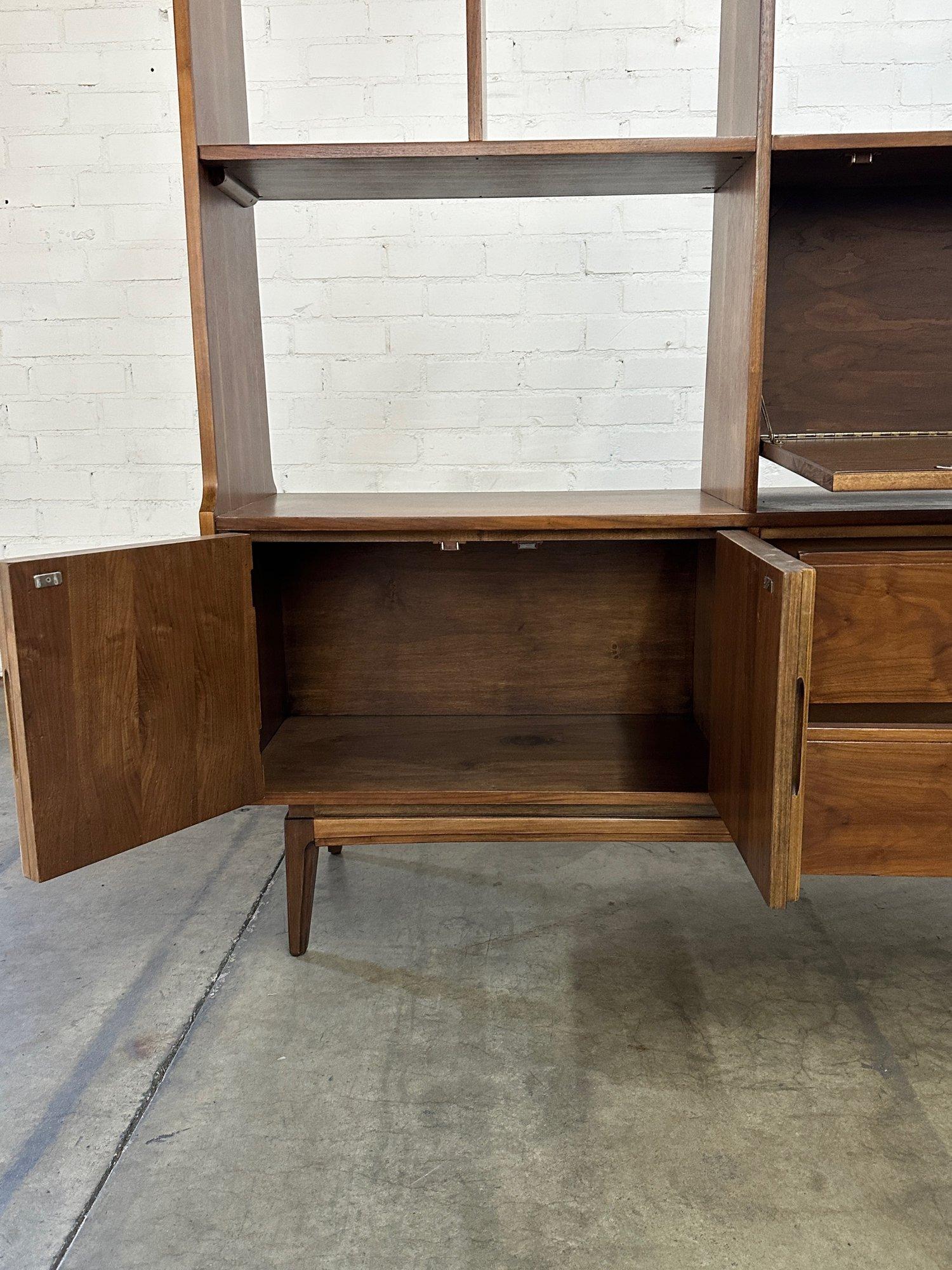 Freestanding Mid Century Wall Unit / Room Divider For Sale 1