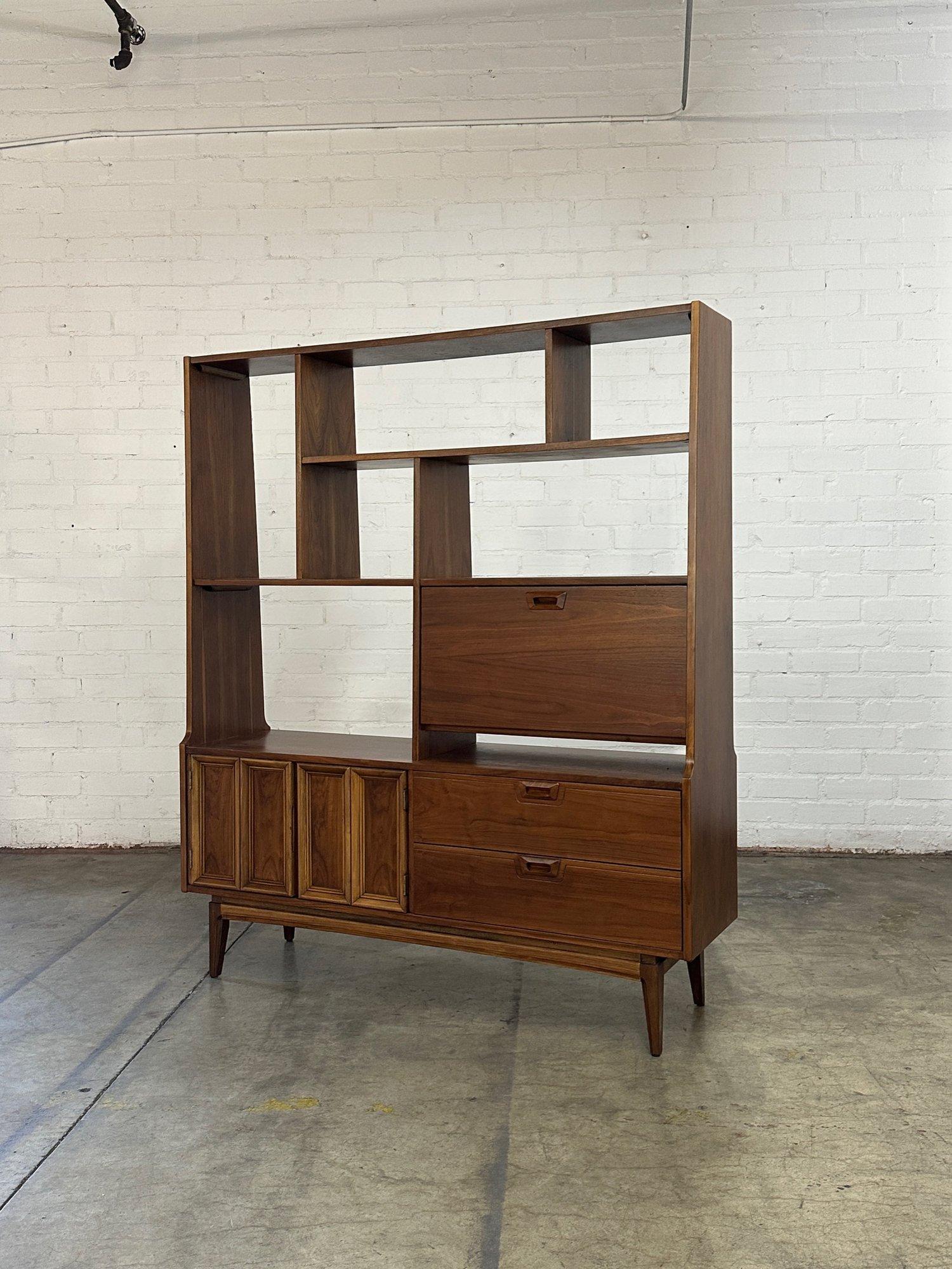 Freestanding Mid Century Wall Unit / Room Divider For Sale 3