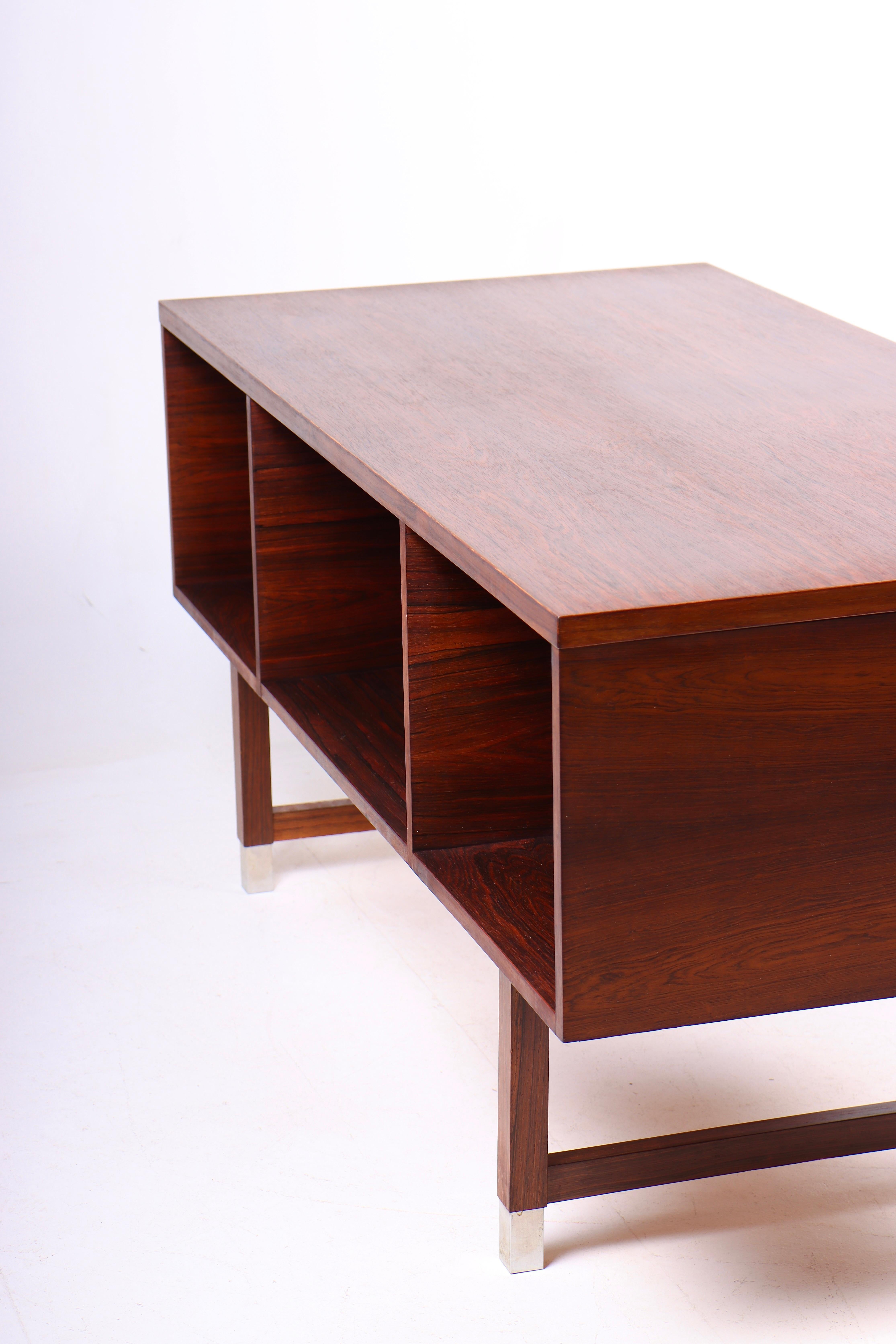 Freestanding Midcentury Desk in Rosewood, Designed by Ejgil Petersen, 1960s In Good Condition In Lejre, DK