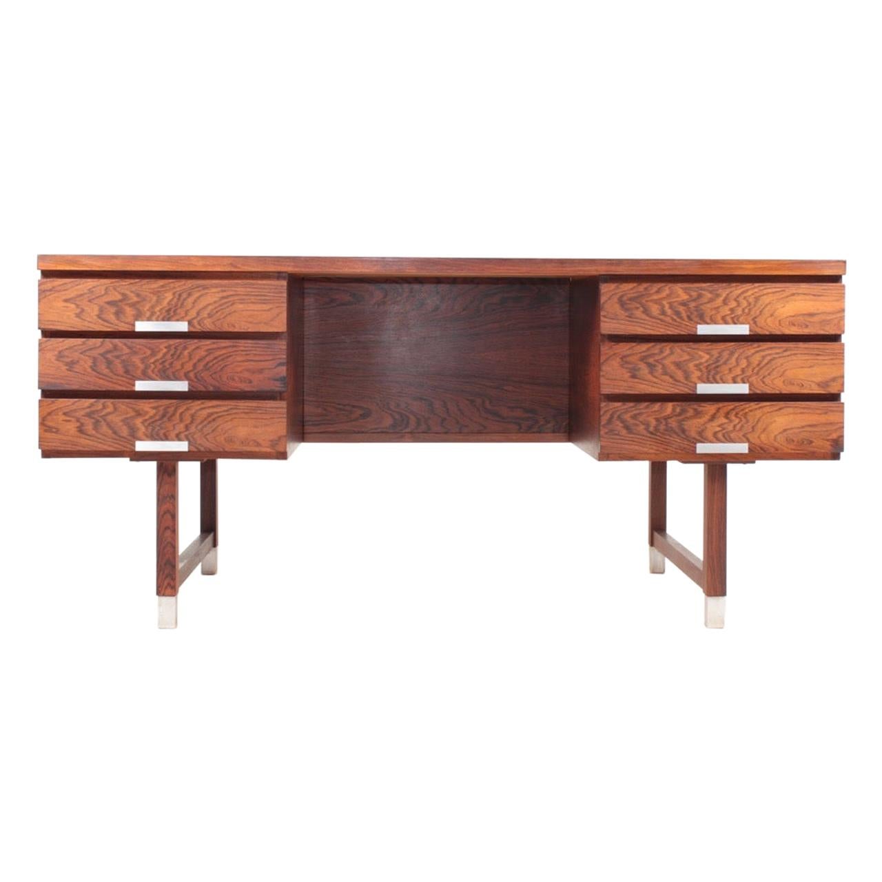 Freestanding Midcentury Desk in Rosewood, Designed by Ejgil Petersen, 1960s For Sale