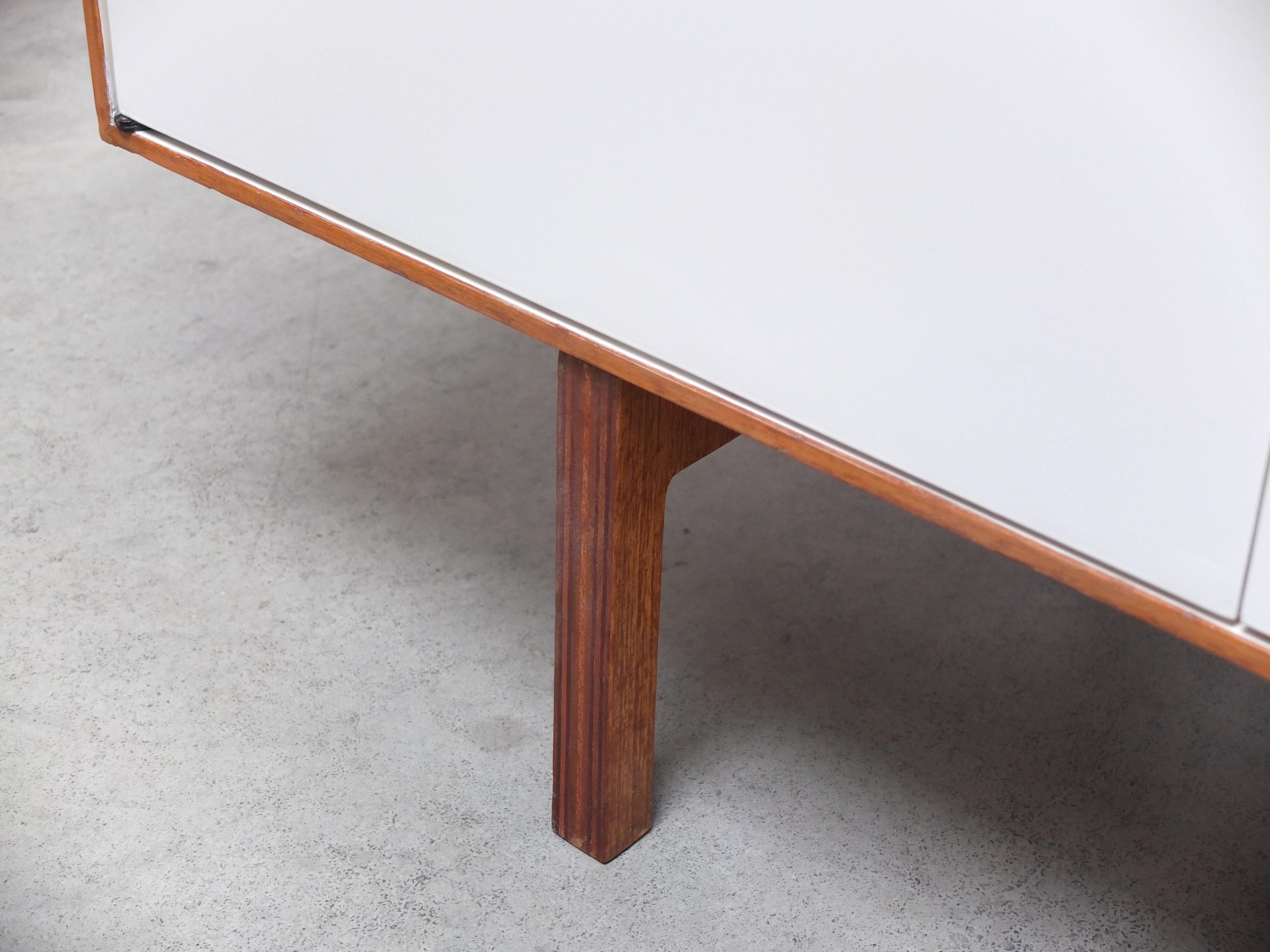 Freestanding 'Model 541' Sideboard by Florence Knoll for Knoll, 1952 For Sale 3