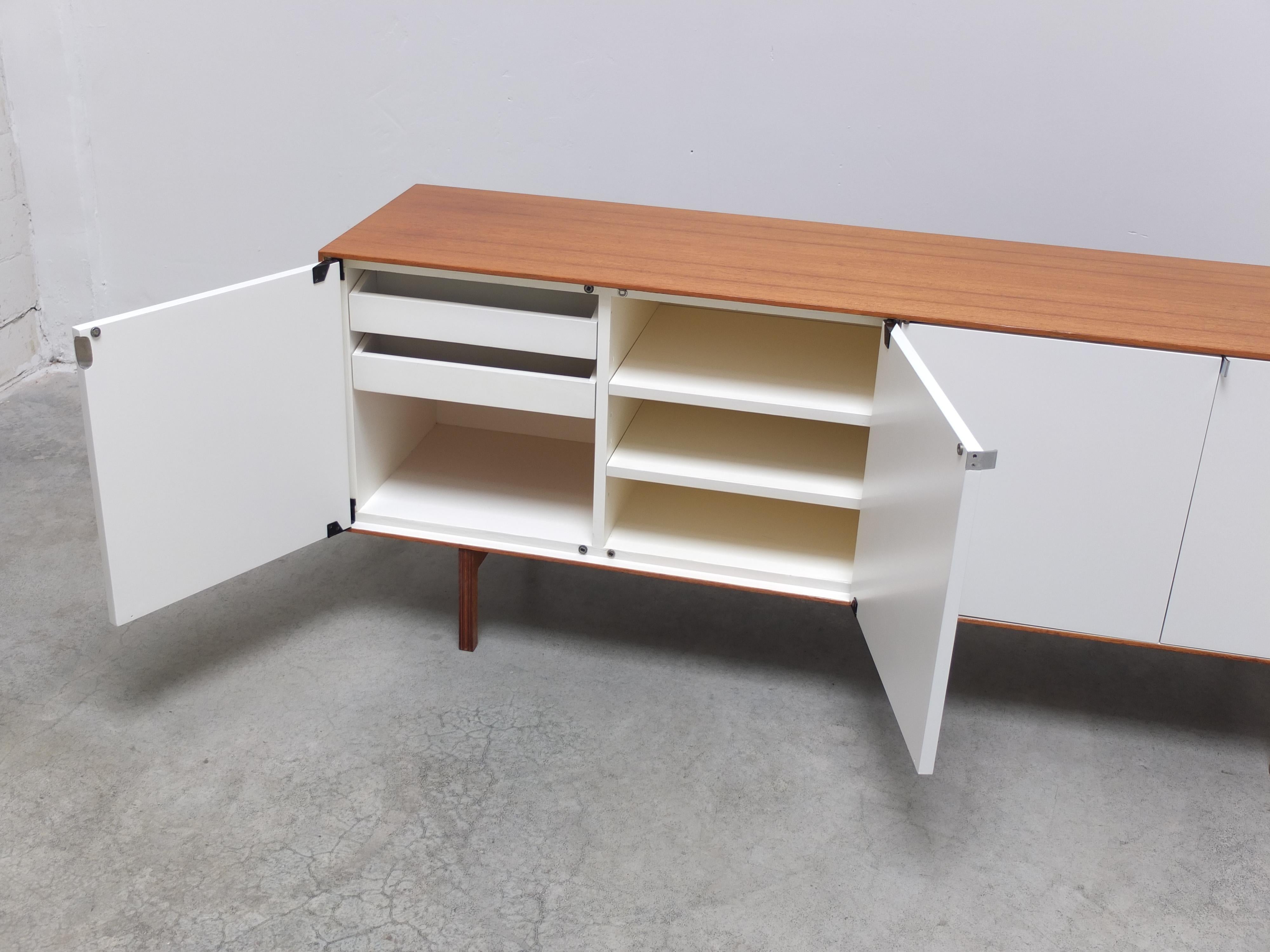 Freestanding 'Model 541' Sideboard by Florence Knoll for Knoll, 1952 For Sale 6