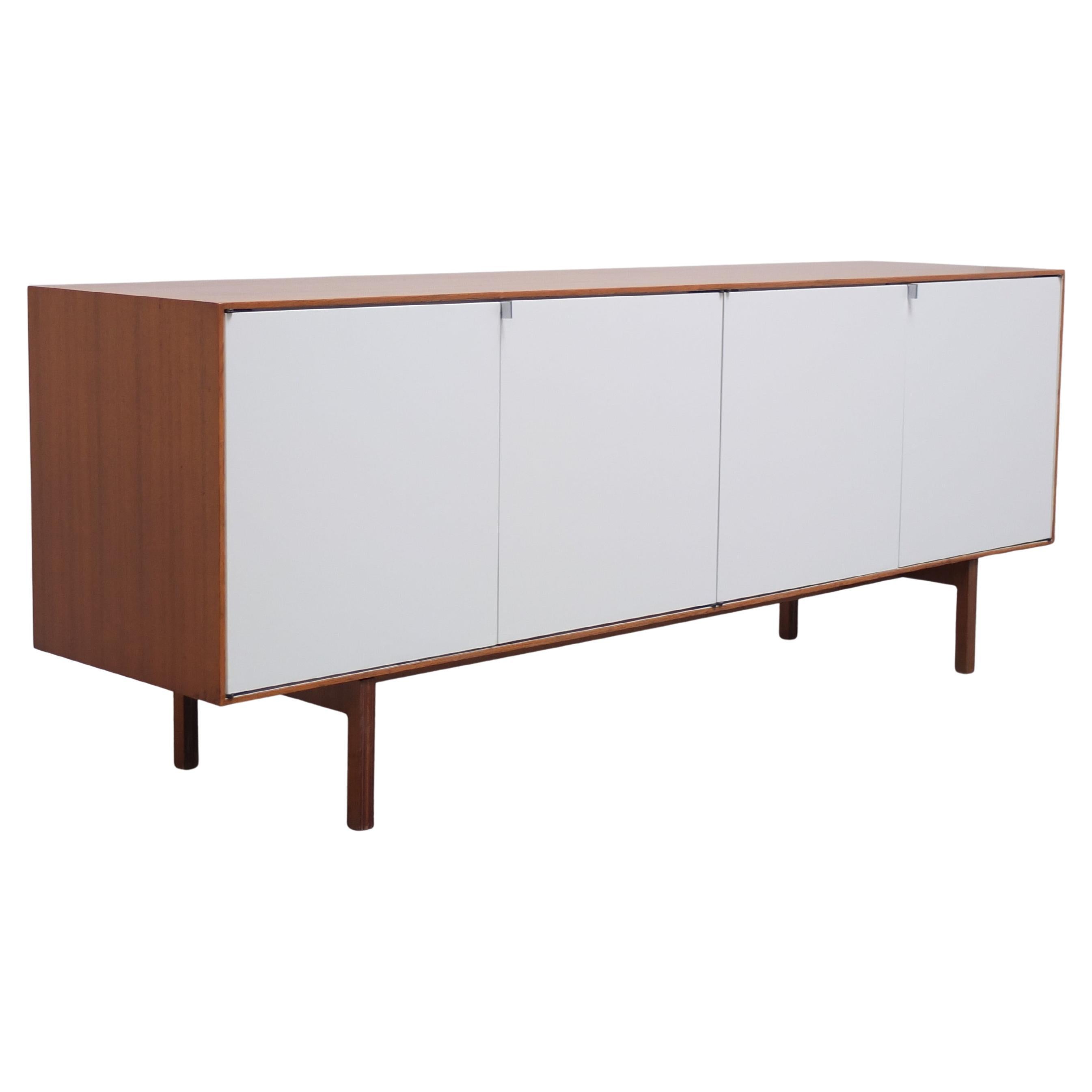 Credenza indipendente
Model 541
di Florence Knoll per Knoll, 1952