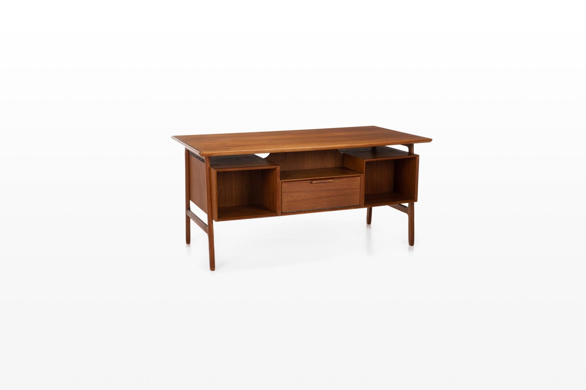 Scandinavian Modern Freestanding Model 75 Writing Desk by Omann Jun, Denmark, 1960