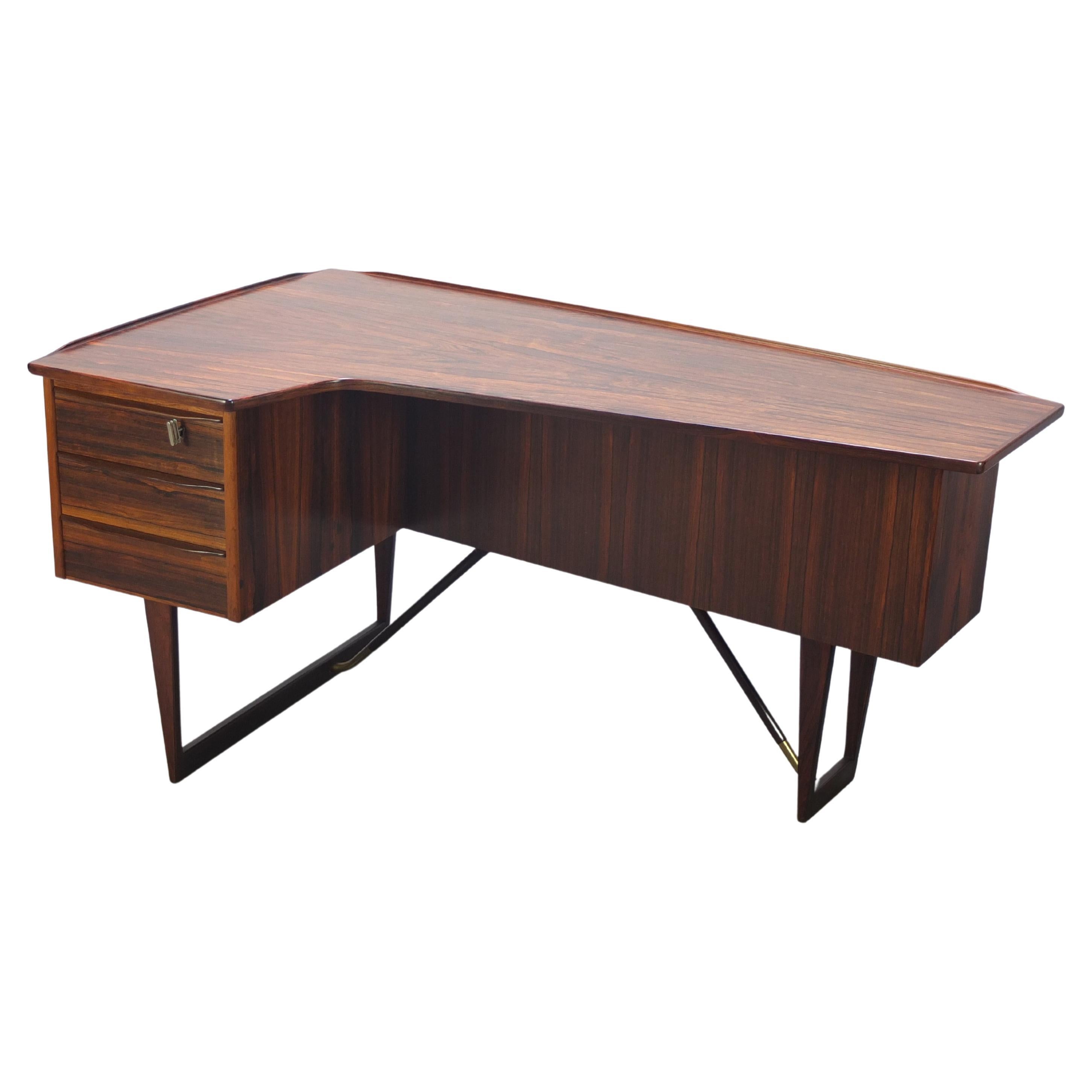 Freestanding 'Rosewood' Boomerang Desk by Peter Løvig Nielsen for Løvig, 1960s