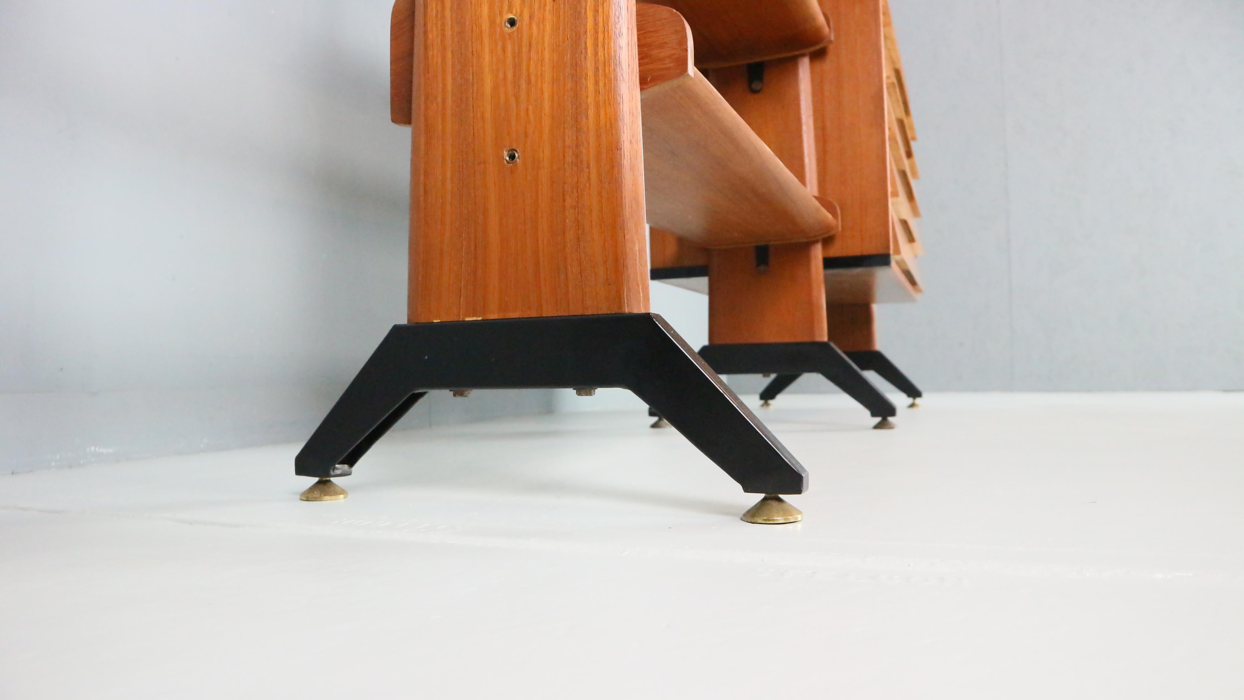 Freestanding Shelving Unit by Vittorio Dassi, Italy, 1950s 1