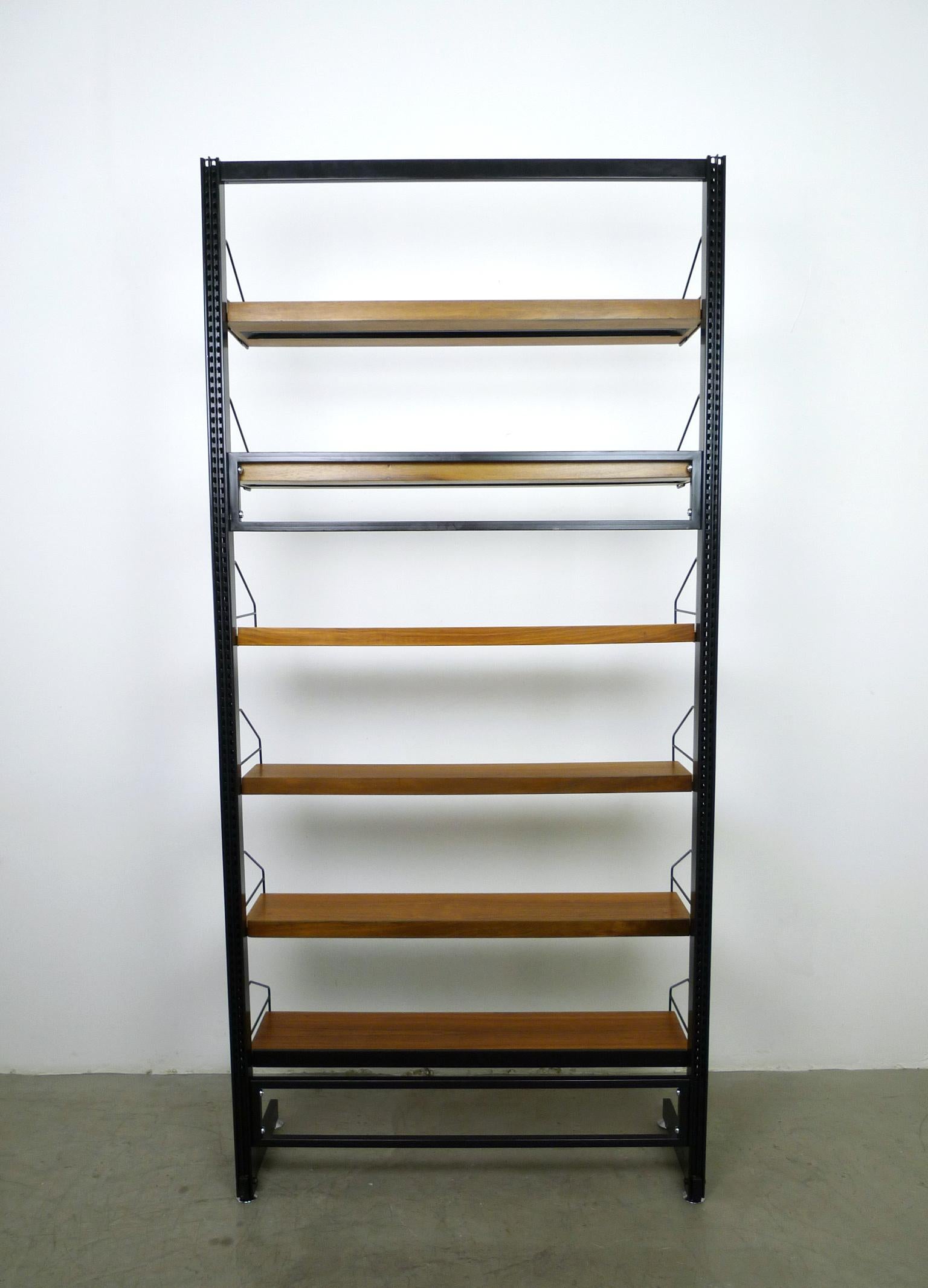 Metal Freestanding Shelving Unit with Walnut Shelves, Germany, 1960s