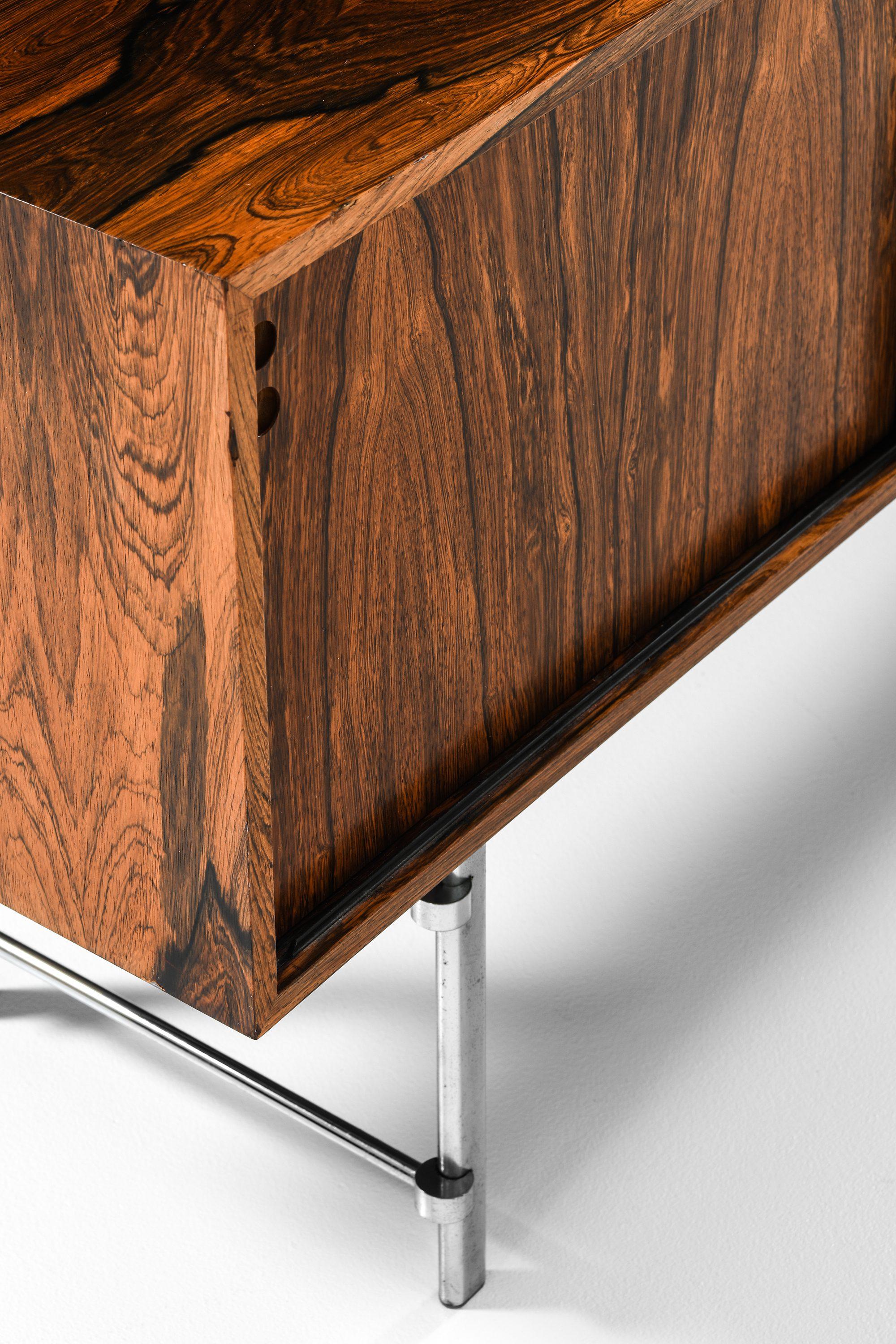 20th Century Freestanding Sideboard in Rosewood and Chromed Steel by Jan Lunde Knudsen For Sale