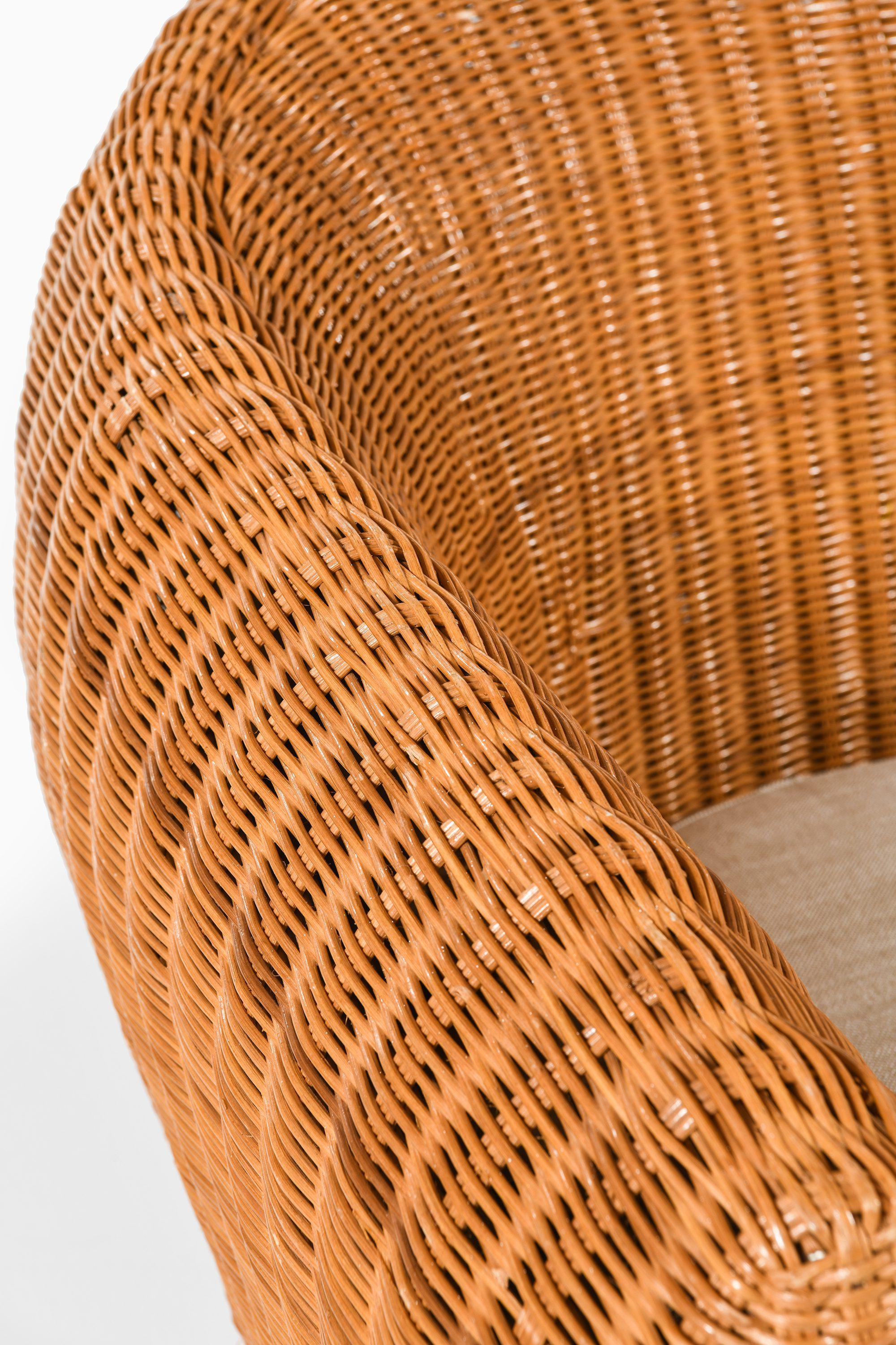 Freestanding Sofa in Rattan, Beech and Reupholstered Fabric, 1960's For Sale 2