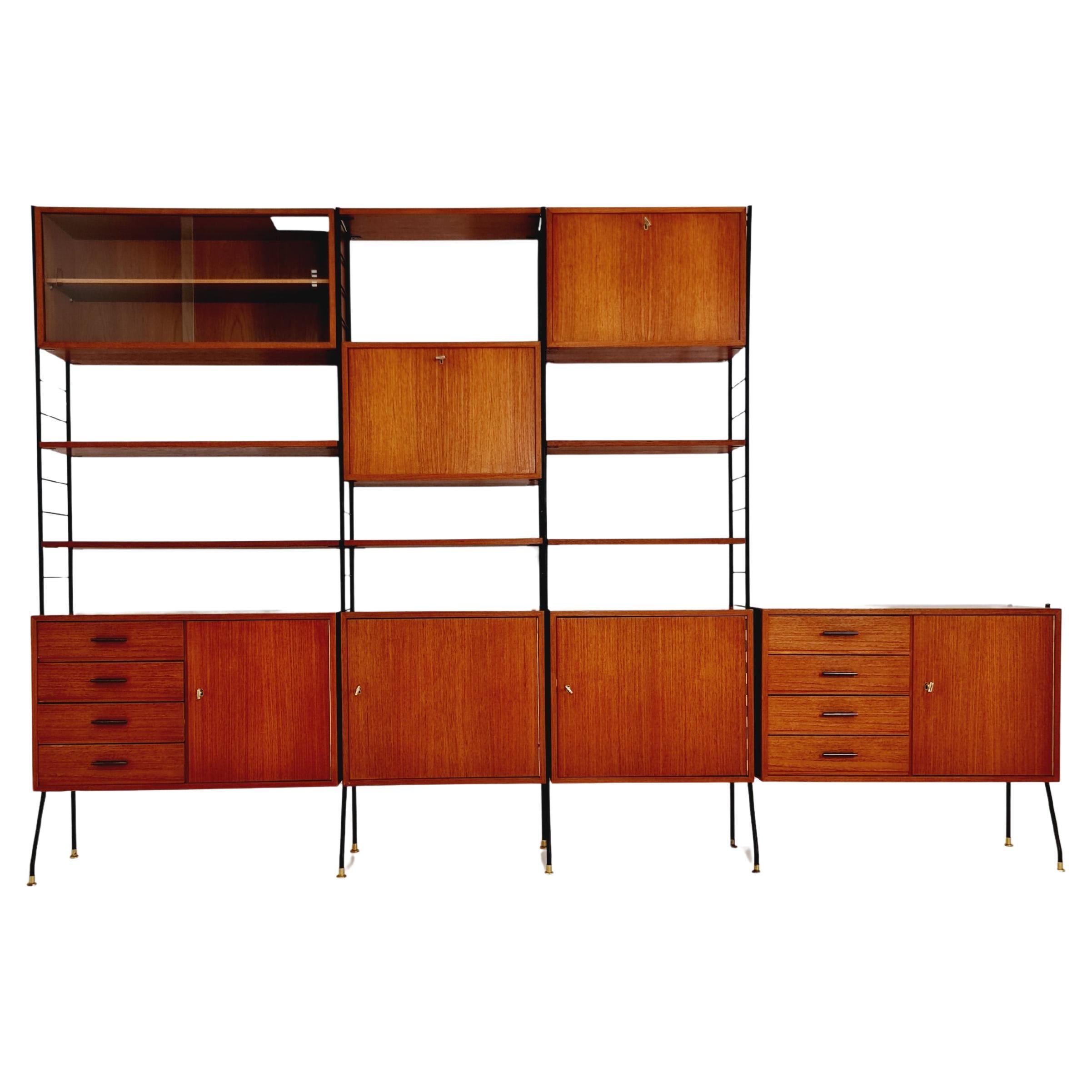 Librería independiente con sistema de estantes de cuerda, de Silverschild, 1950
