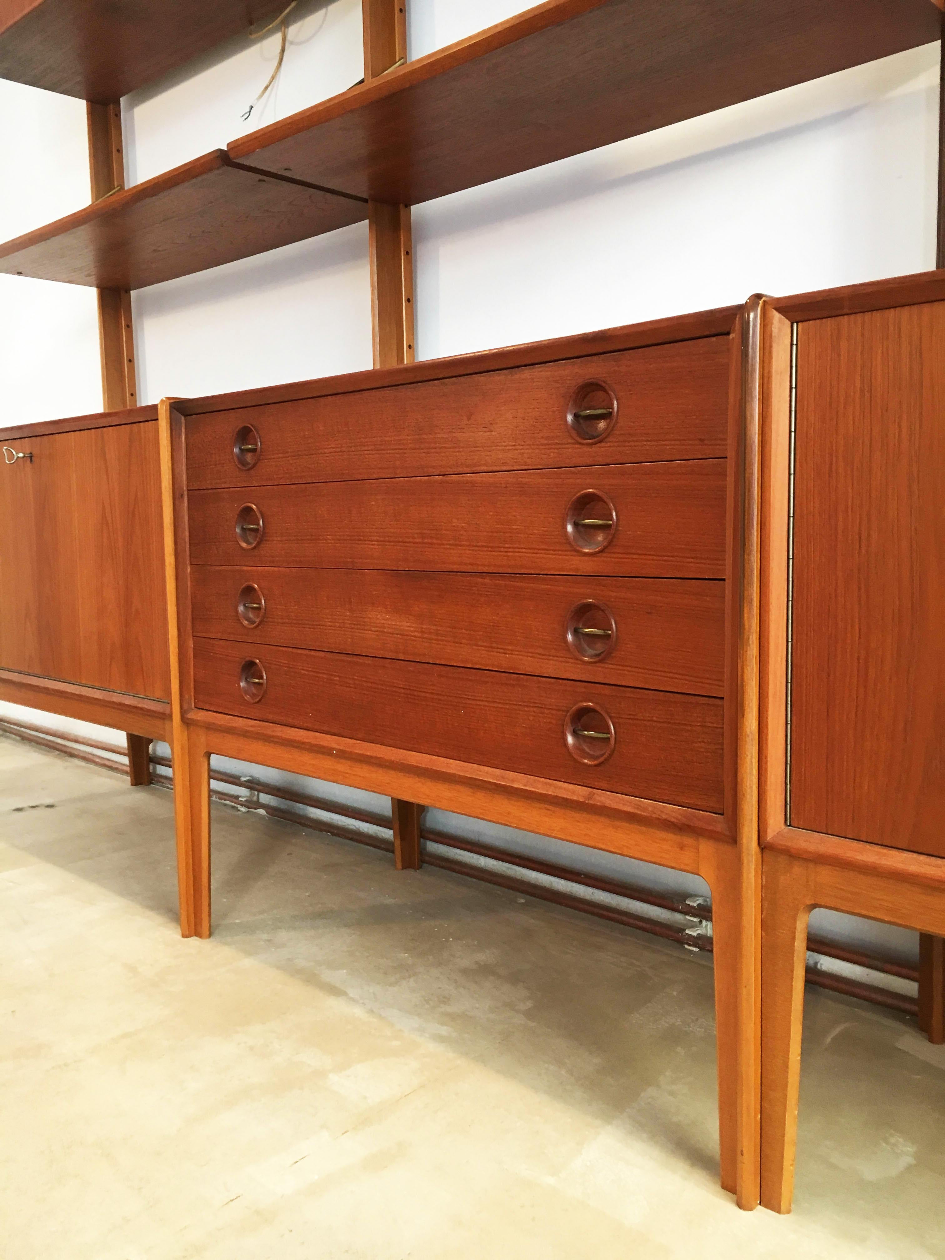 Freestanding teak wall unit by Fredrik A. Kayser for Gustav Bahus, Norway, 1960s For Sale 2