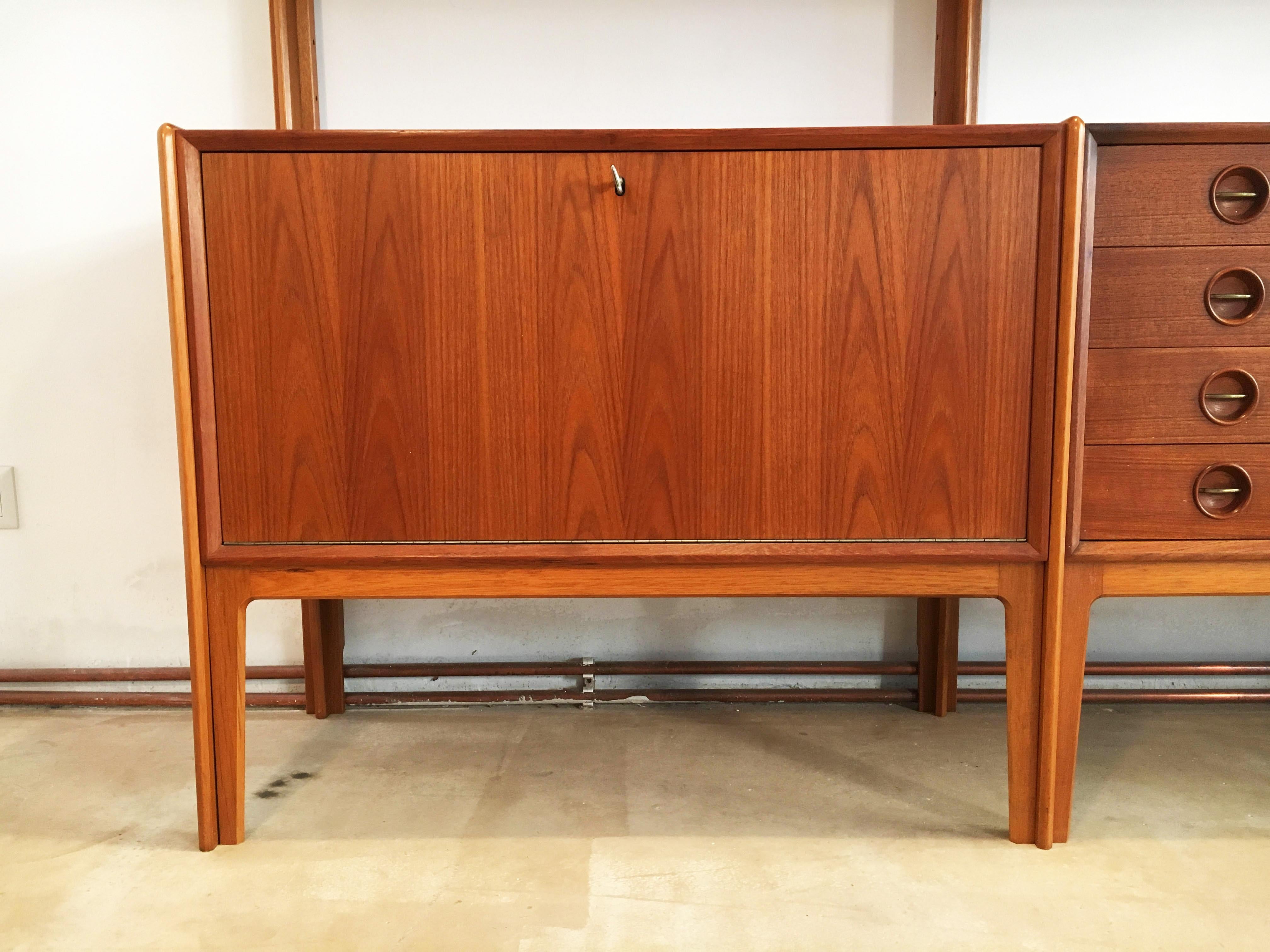 Freestanding teak wall unit by Fredrik A. Kayser for Gustav Bahus, Norway, 1960s For Sale 9