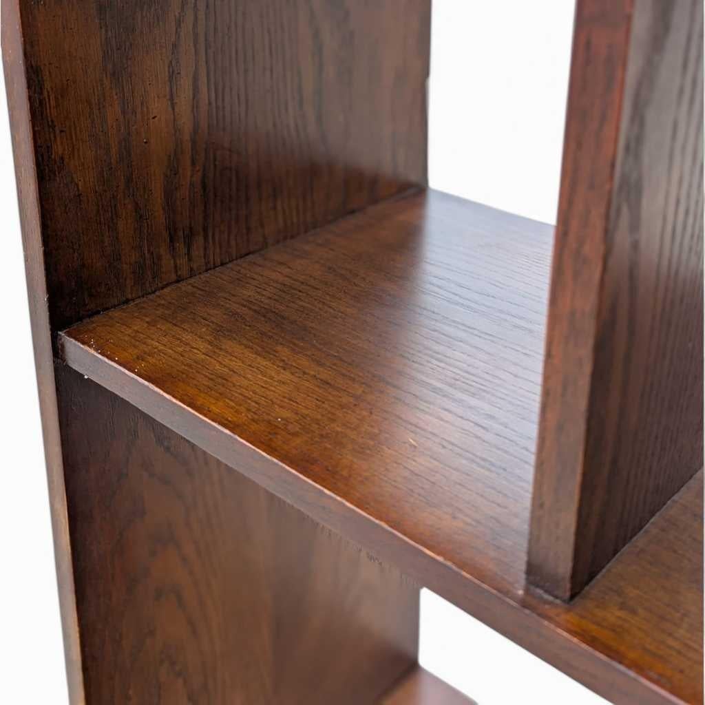 Mueble independiente de pared - Separador de ambientes de madera, Acabado rico, EE.UU., c. 1960 en venta 10