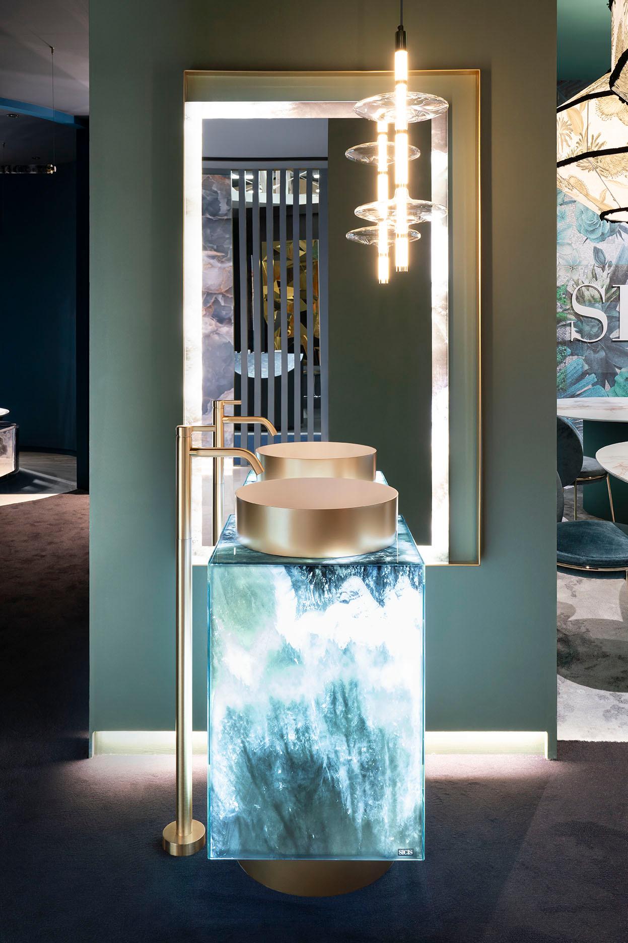 Italian Freestanding Washbasin Solid Surface Metal Finish Backlit Customizable For Sale