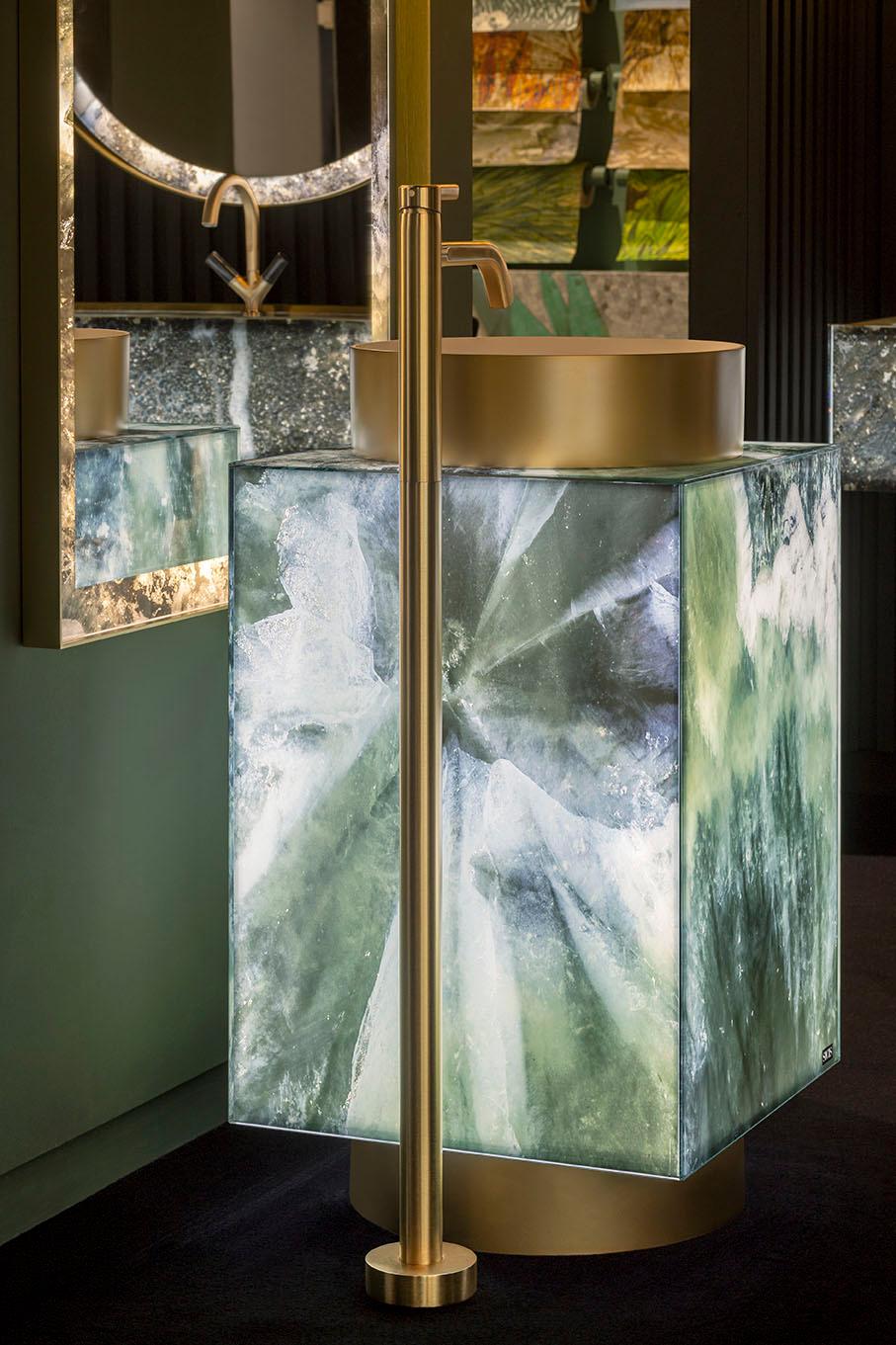 Freestanding Washbasin Solid Surface Metal Finish Backlit Customizable In New Condition For Sale In London, GB