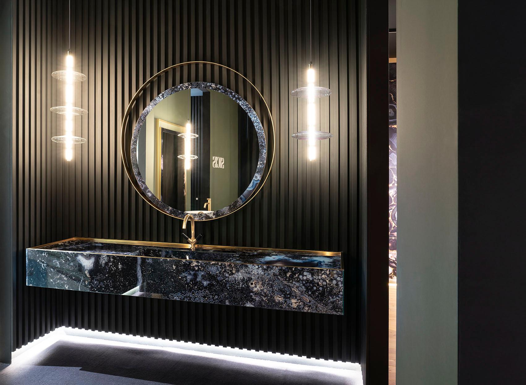 Freestanding Washbasin Solid Surface Metal Finish Backlit Customizable In New Condition For Sale In London, GB