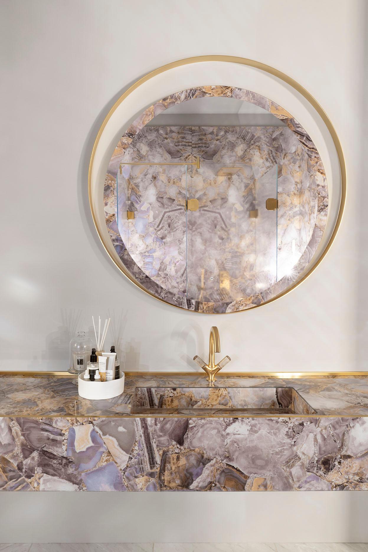 Freestanding Washbasin Solid Surface Metal Finish Backlit Customizable For Sale 2
