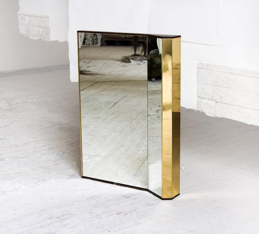 Contemporary Freestanding Wood Board Framed Mirror K1 with Polished Brass Elements
