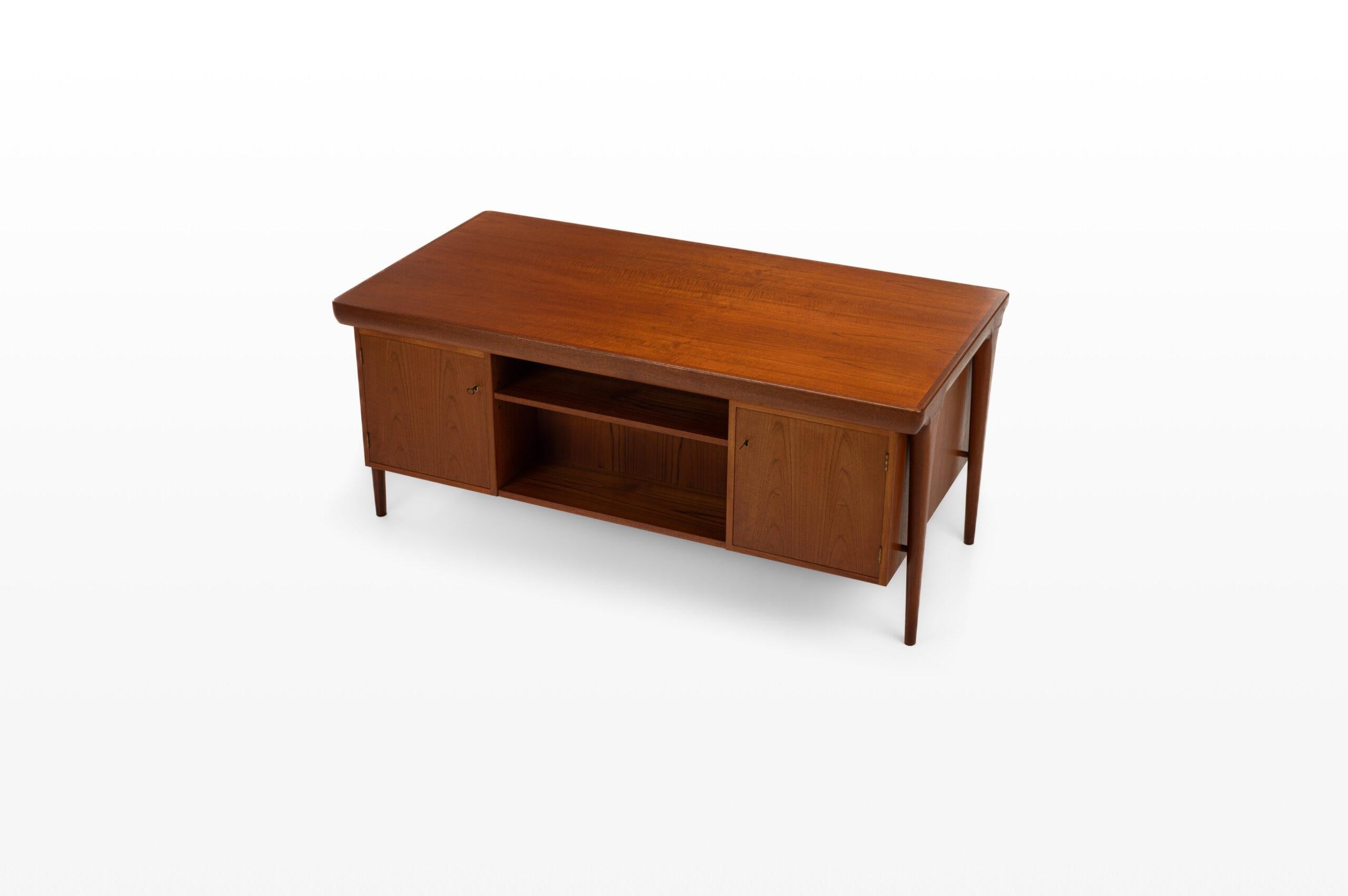 Freestanding Writing Desk by Ib Kofod Larsen for Faarup Møbelfabrik, Denmark 60s 7