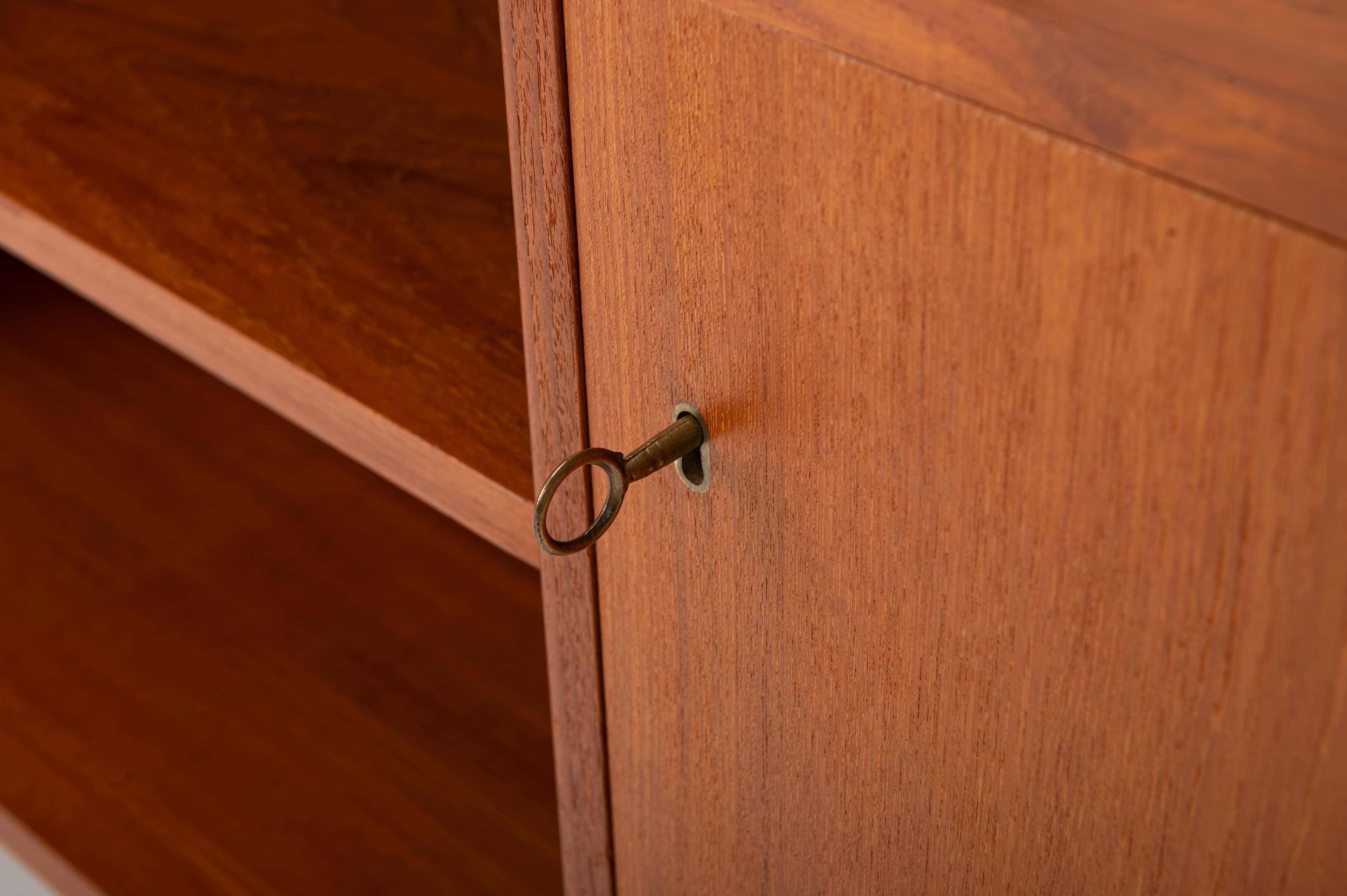 Freestanding Writing Desk by Ib Kofod Larsen for Faarup Møbelfabrik For Sale 7
