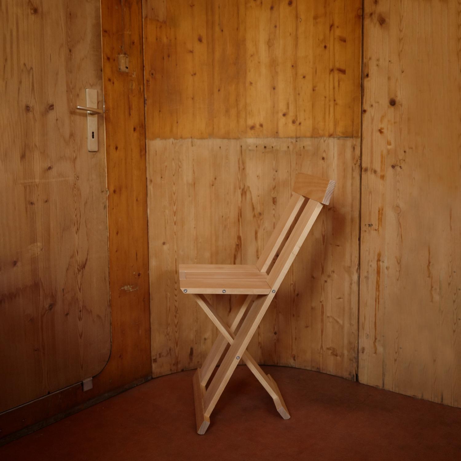 Design：Lina Bo Bardi, Marcelo Ferraz, Marcelo Suzuki
Material：Solid Pine

This chair was designed by Lina Bo Baldi, Marcelo Ferras, and Marcelo Suzuki for the Teatro Gregório de Mattos in Salvador, Brazil. 