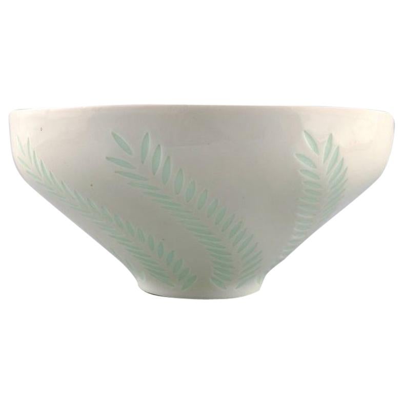 Freidl Holzer Kjellberg for Arabia, Large Bowl in Rice Porcelain, 1946
