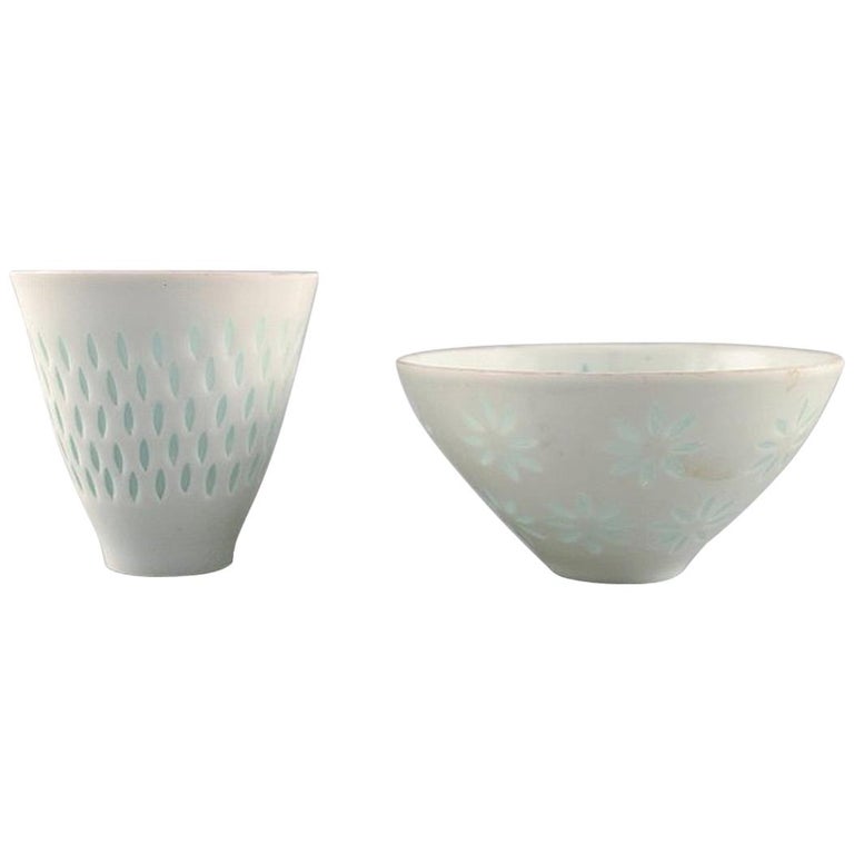 Freidl Holzer Kjellberg for Arabia, Vase and Bowl in Rice Porcelain, 1946 For Sale