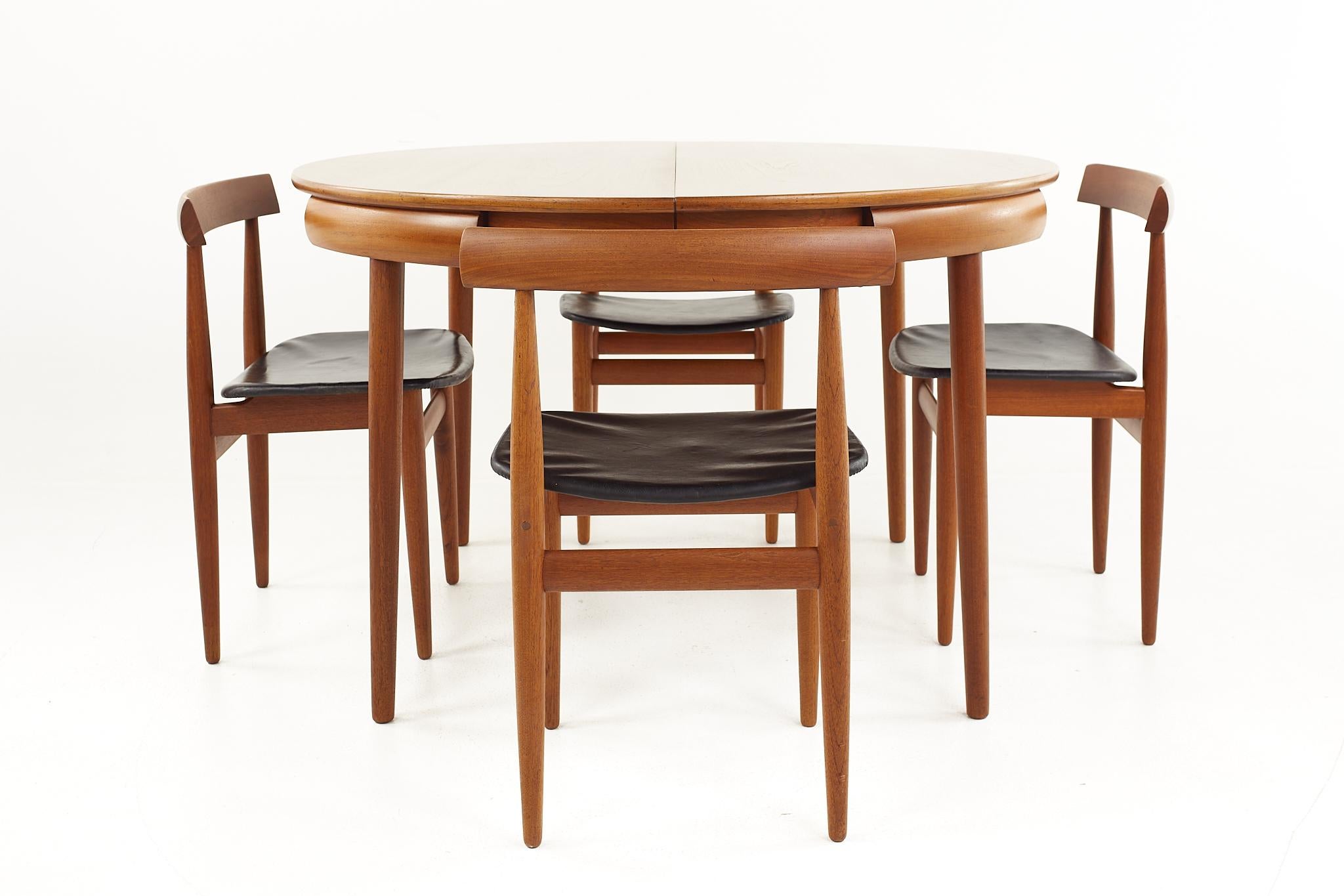 round table with hidden chairs