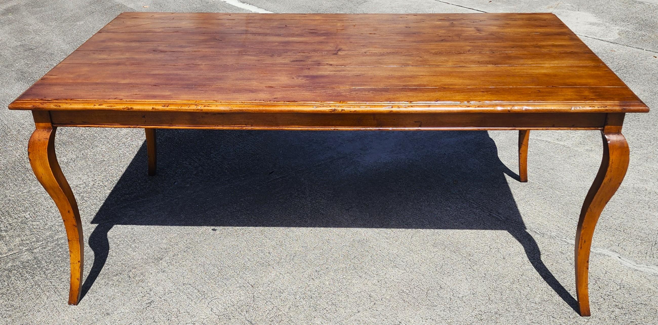 Fremarc Designs French Country Dining Table (Extendable) In condizioni buone in vendita a Lake Worth, FL