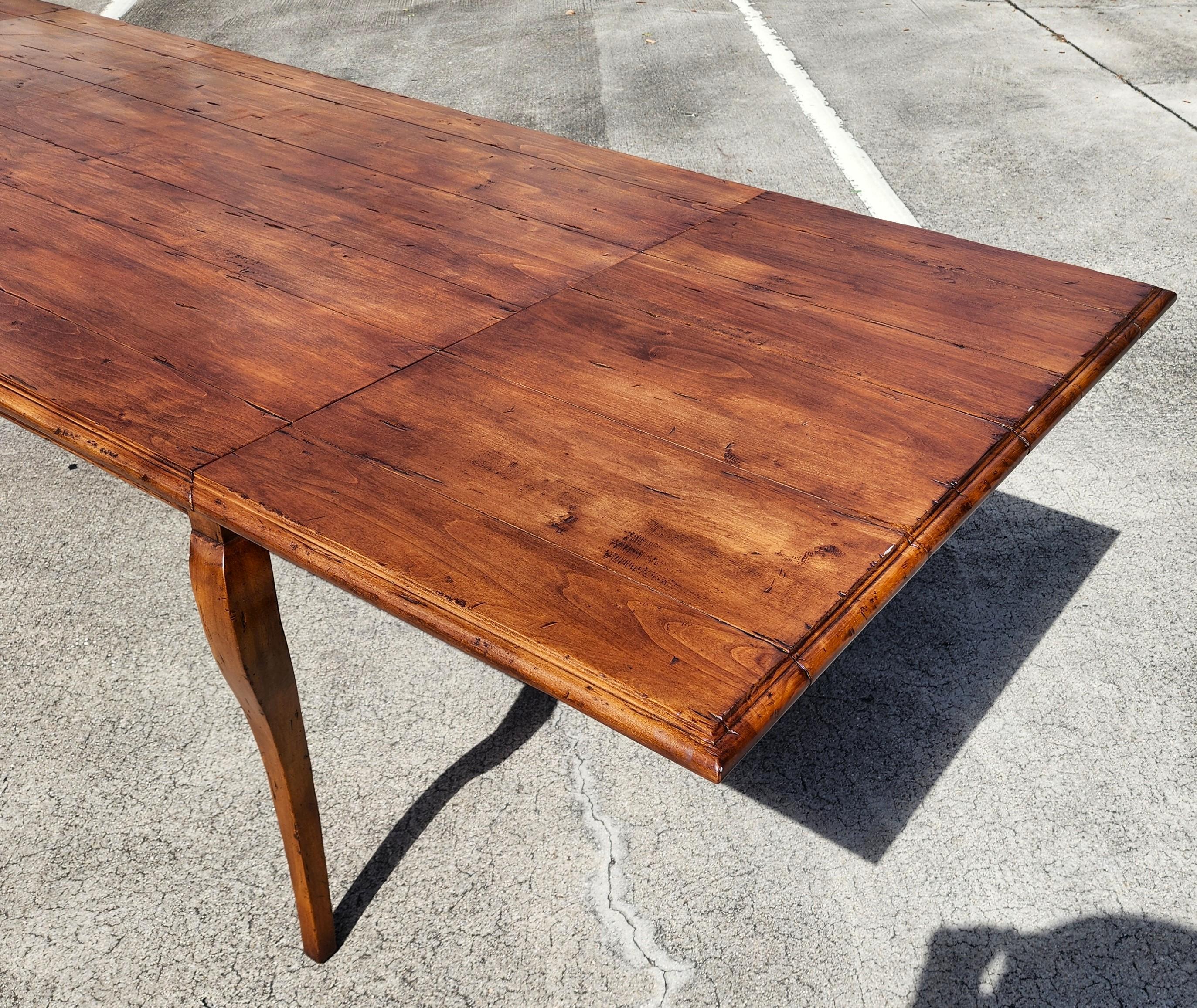 Fremarc Designs French Country Dining Table (Extendable) in vendita 4