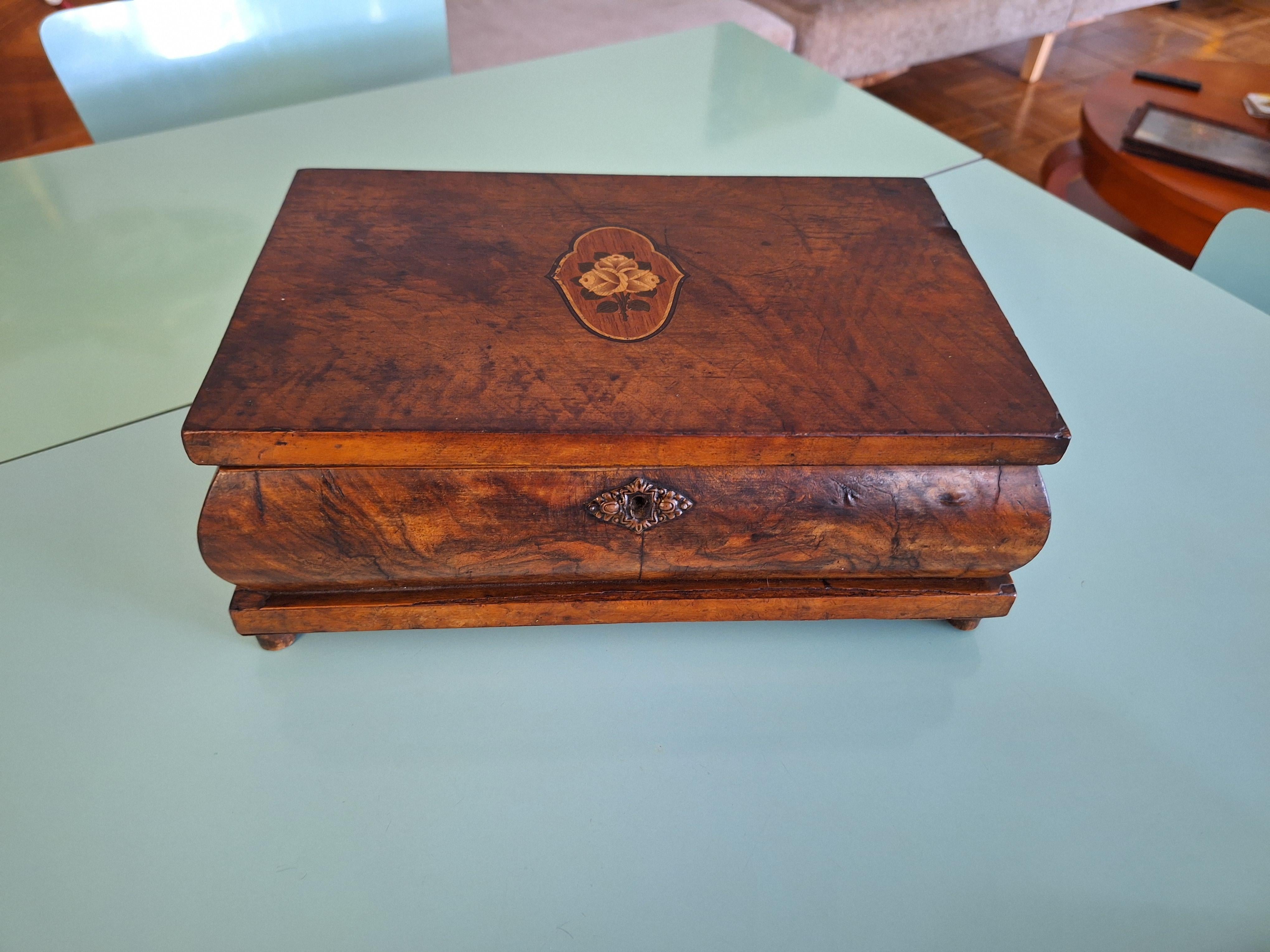 Frencch Art Deco Jewelery or Cigar Box  In Good Condition For Sale In Los Angeles, CA