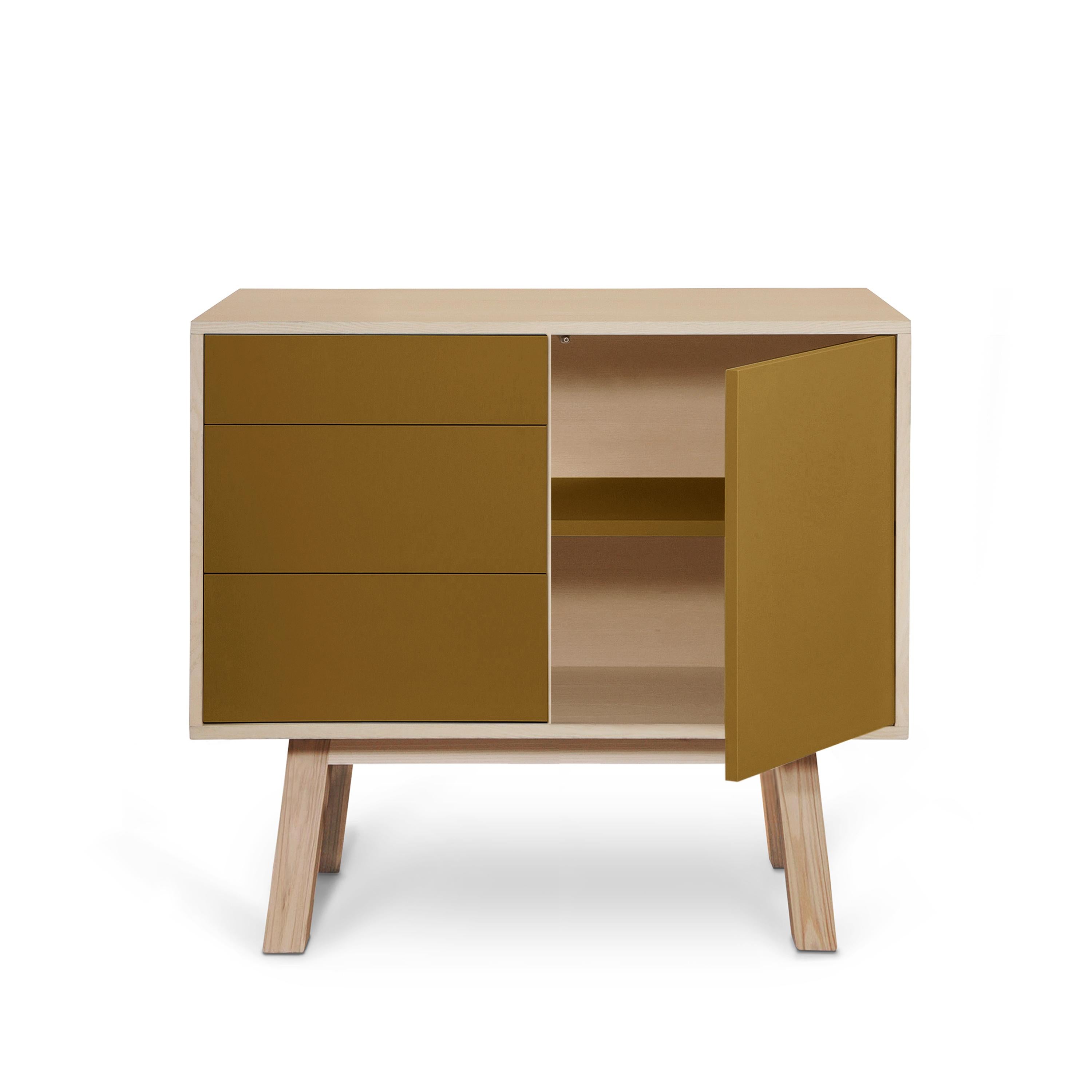 Credenza francese a 1 porta e 3 cassetti in legno color foglia di tabacco di E. Gizard, Parigi In condizioni Nuovo in vendita a Landivy, FR