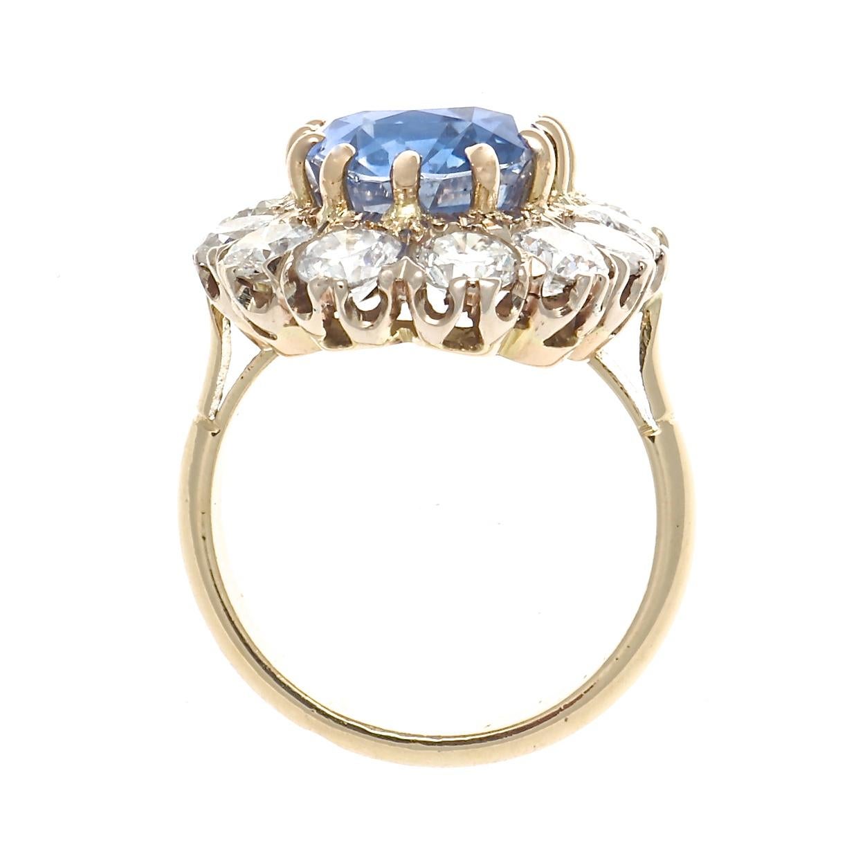 Oval Cut French 10.23 Carat Natural Ceylon Sapphire Diamond Gold Ring