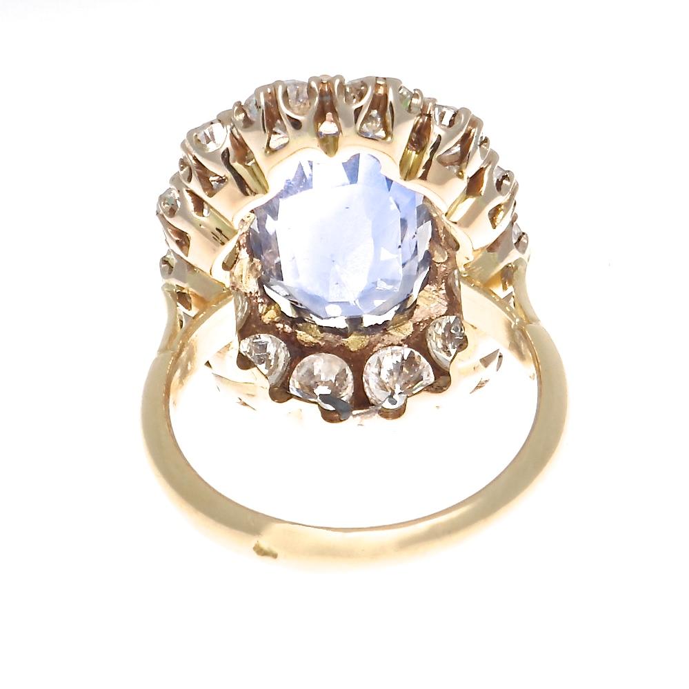 French 10.23 Carat Natural Ceylon Sapphire Diamond Gold Ring In Good Condition In Beverly Hills, CA