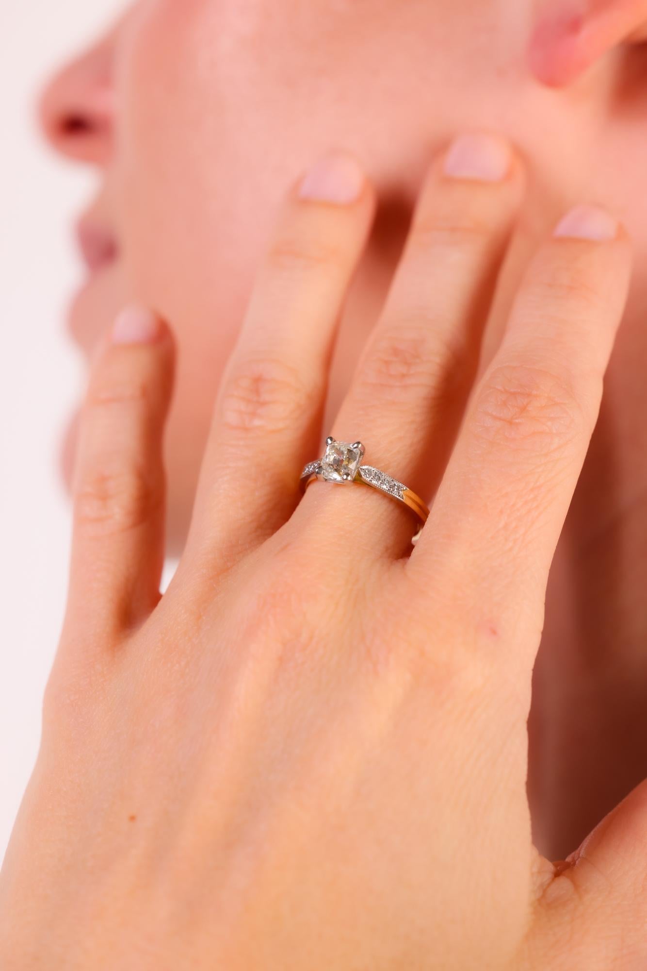 Taille vieille mine Bague de fiançailles française en or jaune 18 carats avec diamant taille vieille mine de 1,10 carat