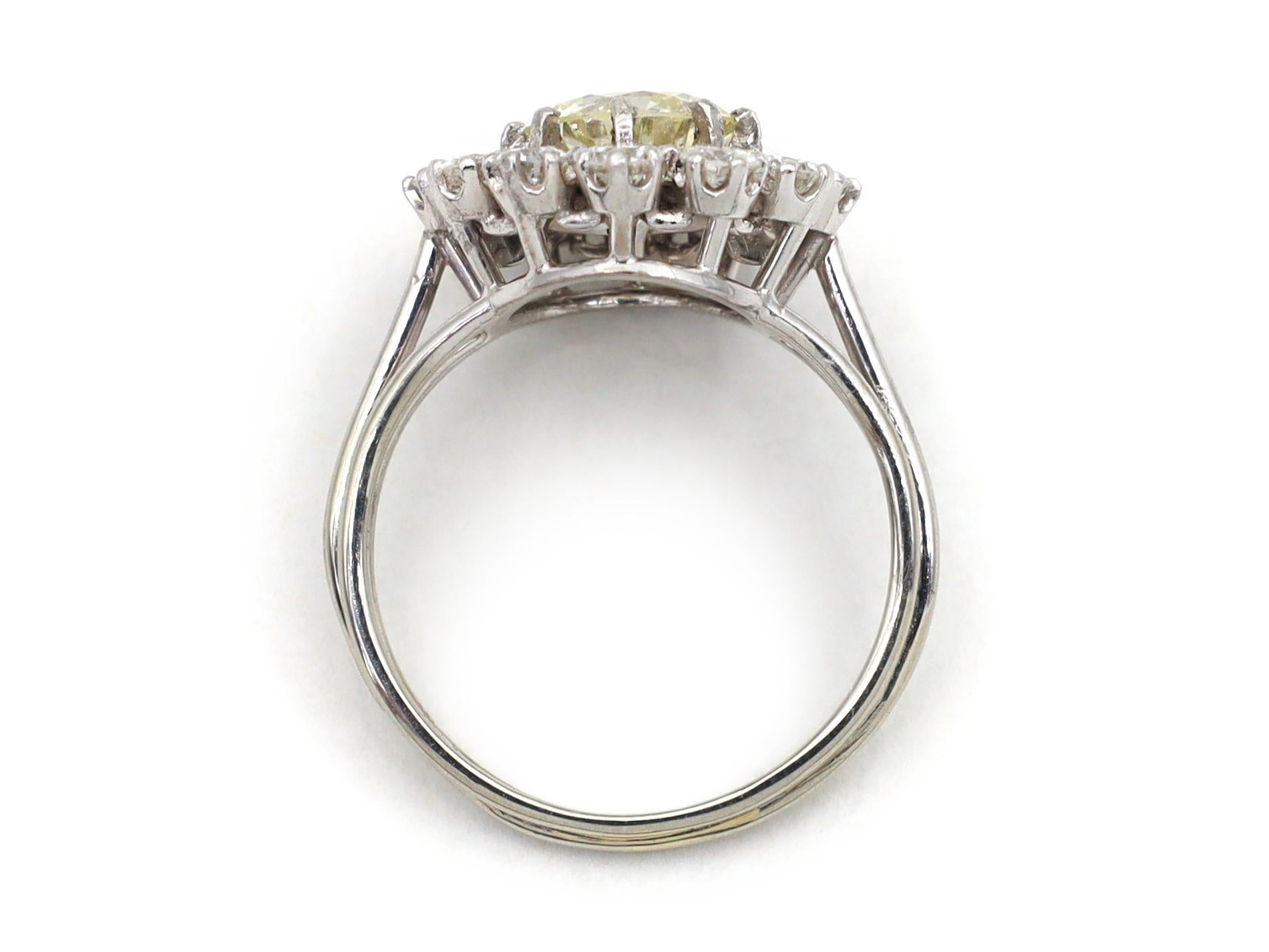 Modern French 1.18ct Pale Yellow Diamond Cluster Ring in Platinum and 18kt White Gold For Sale