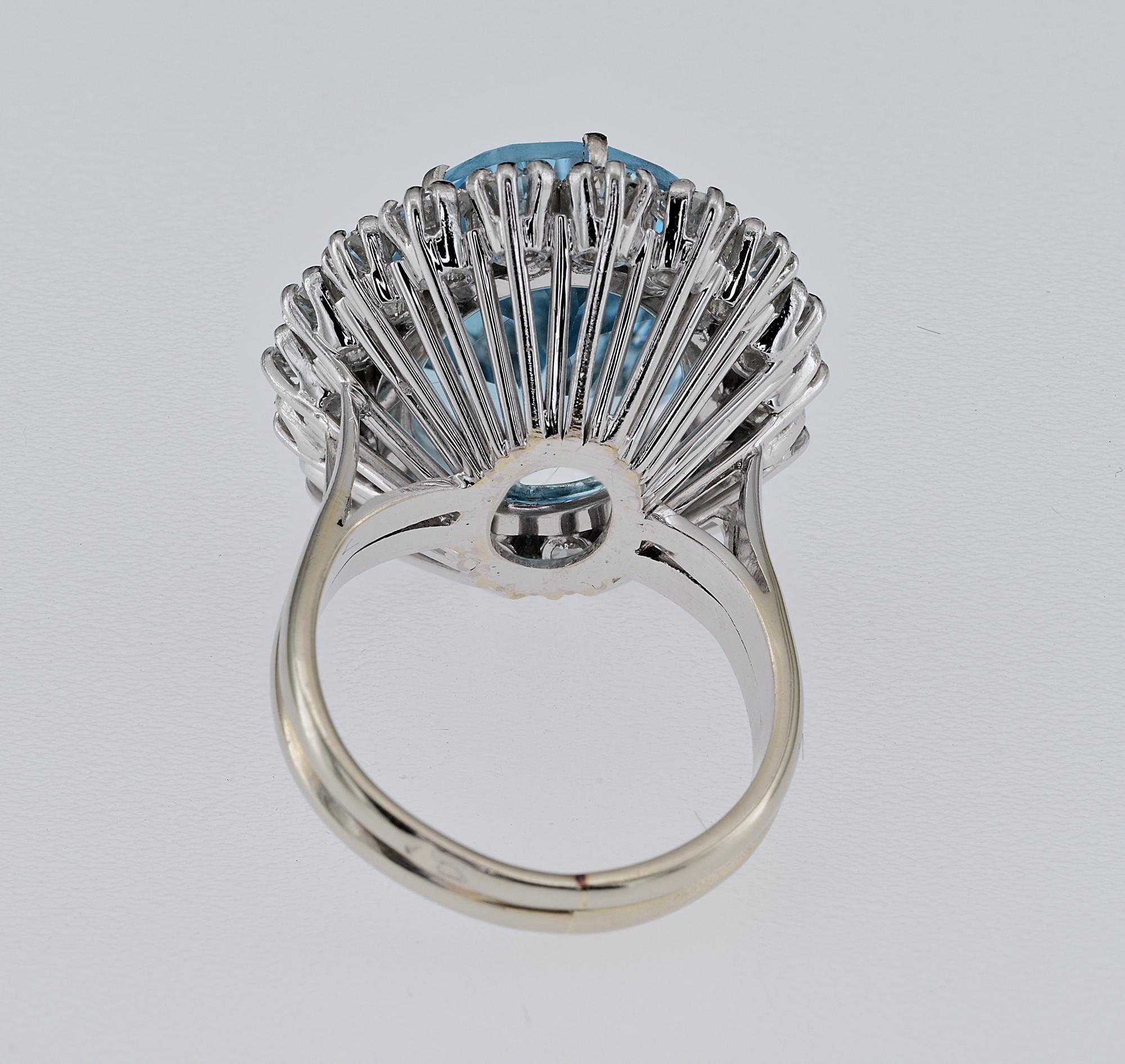French 12.00 Ct. Blue Topaz 1.50 Ct Diamond Platinum Ring In Good Condition For Sale In Napoli, IT