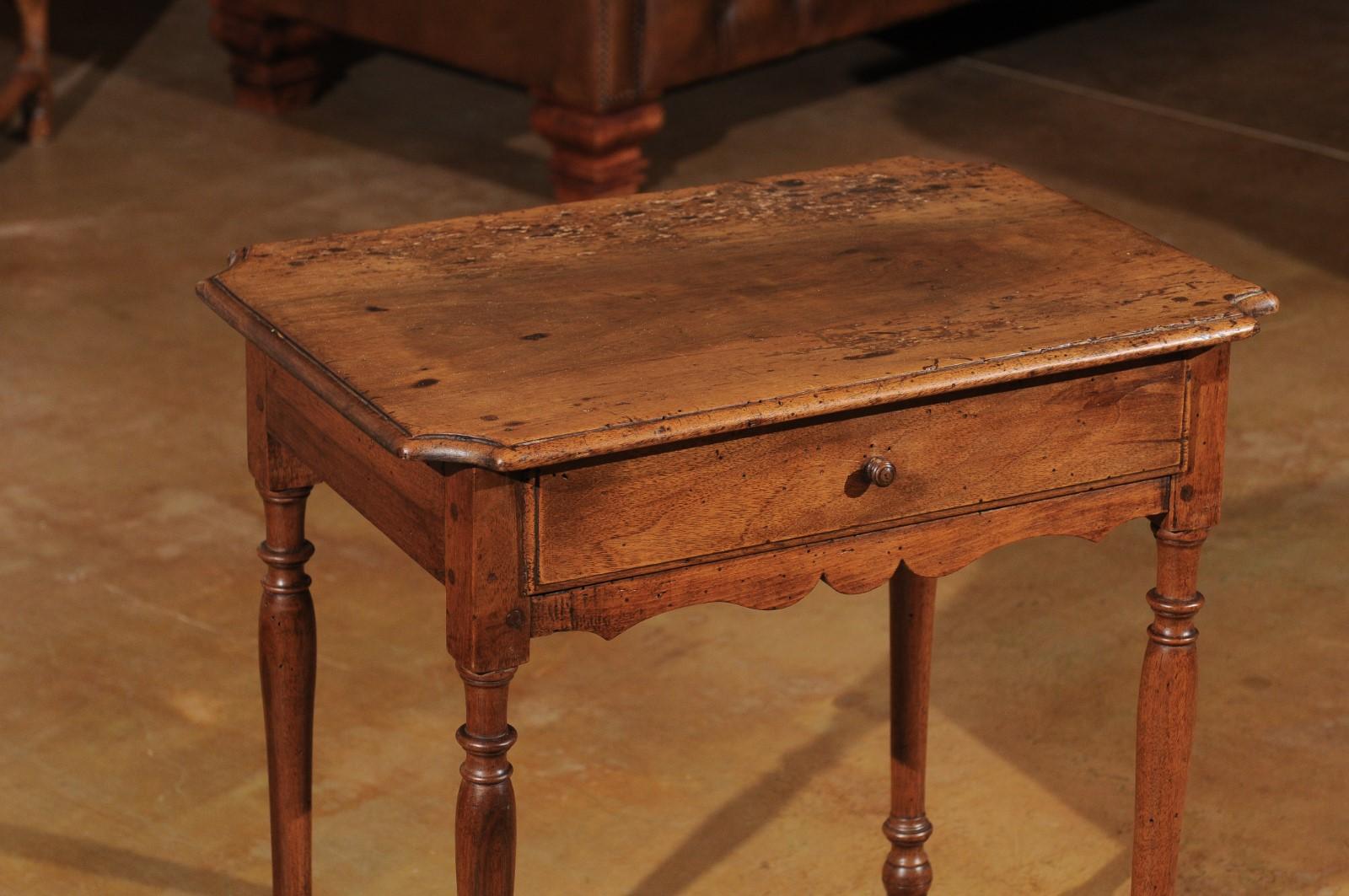 French 1680s Louis XIII Style Carthusian Walnut Side Table with Turned Legs In Good Condition In Atlanta, GA