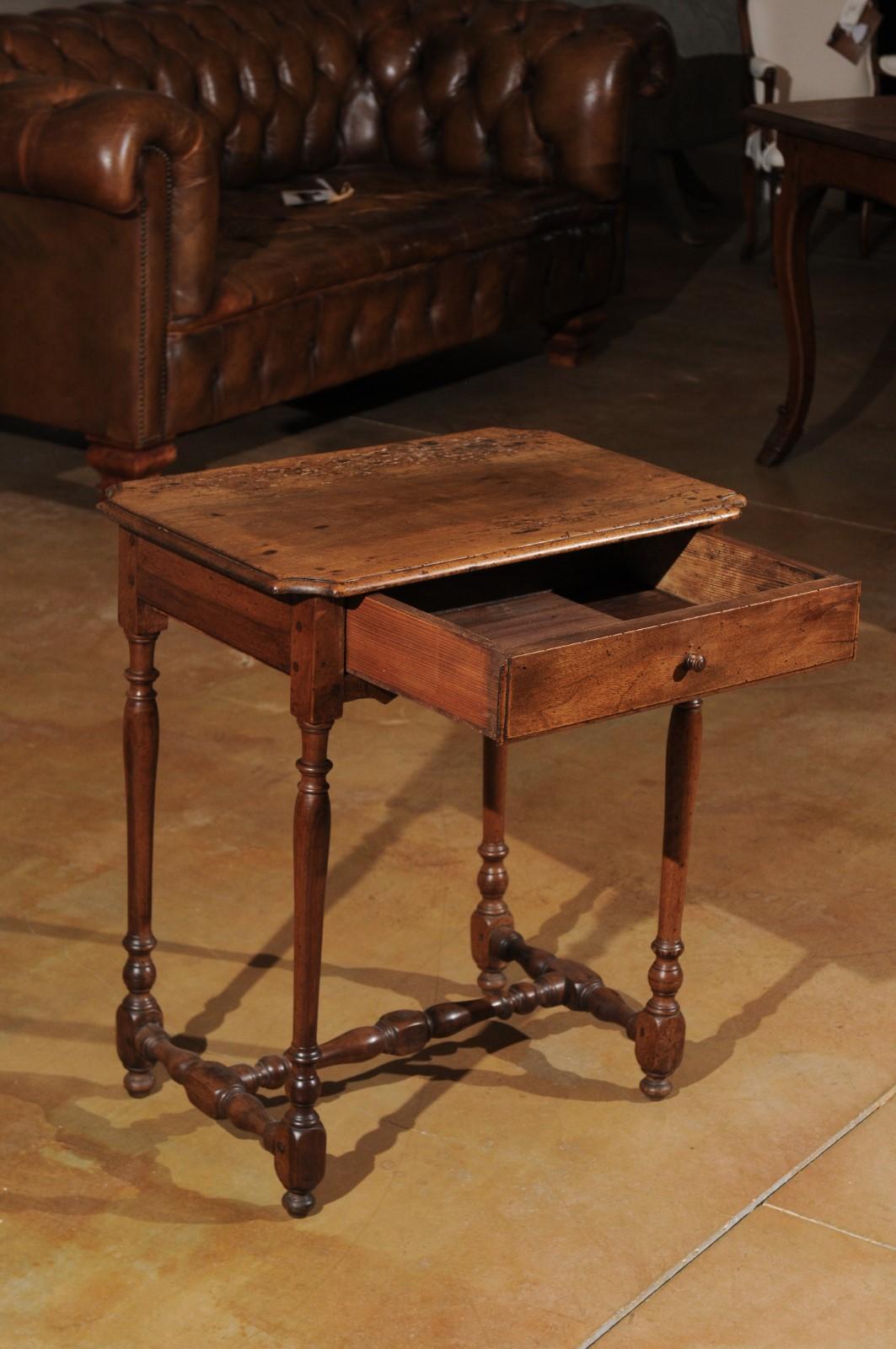 French 1680s Louis XIII Style Carthusian Walnut Side Table with Turned Legs 1