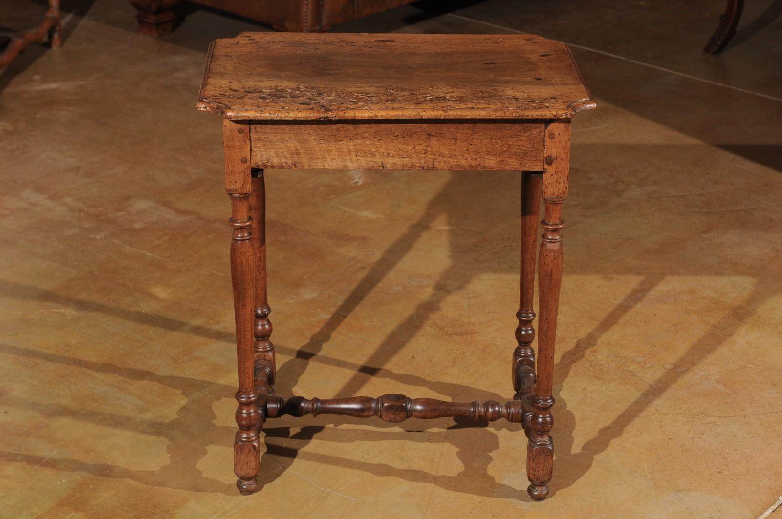 French 1680s Louis XIII Style Carthusian Walnut Side Table with Turned Legs 5