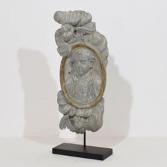 Panneau baroque français du 17ème et 18ème siècle représentant un Saint et des Anges