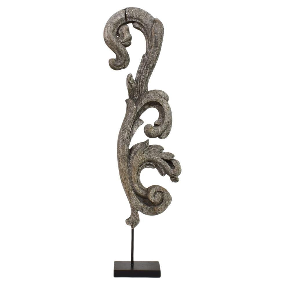 French 17/ 18th Century  Hand Carved Oak Baroque Curl Ornament For Sale