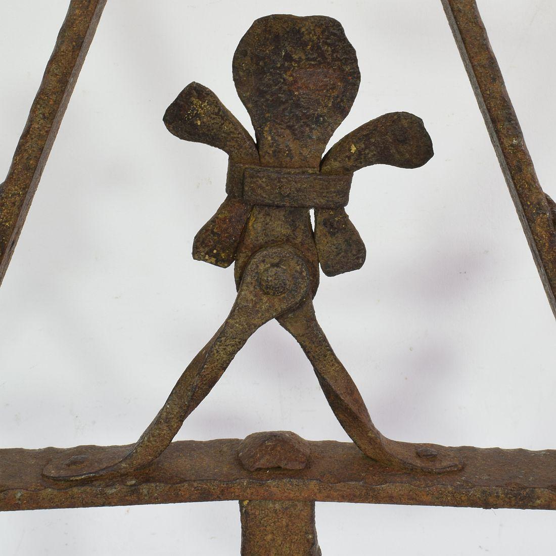 Chandelier français en fer forgé à la main du XVIIe au XVIIIe siècle en vente 6