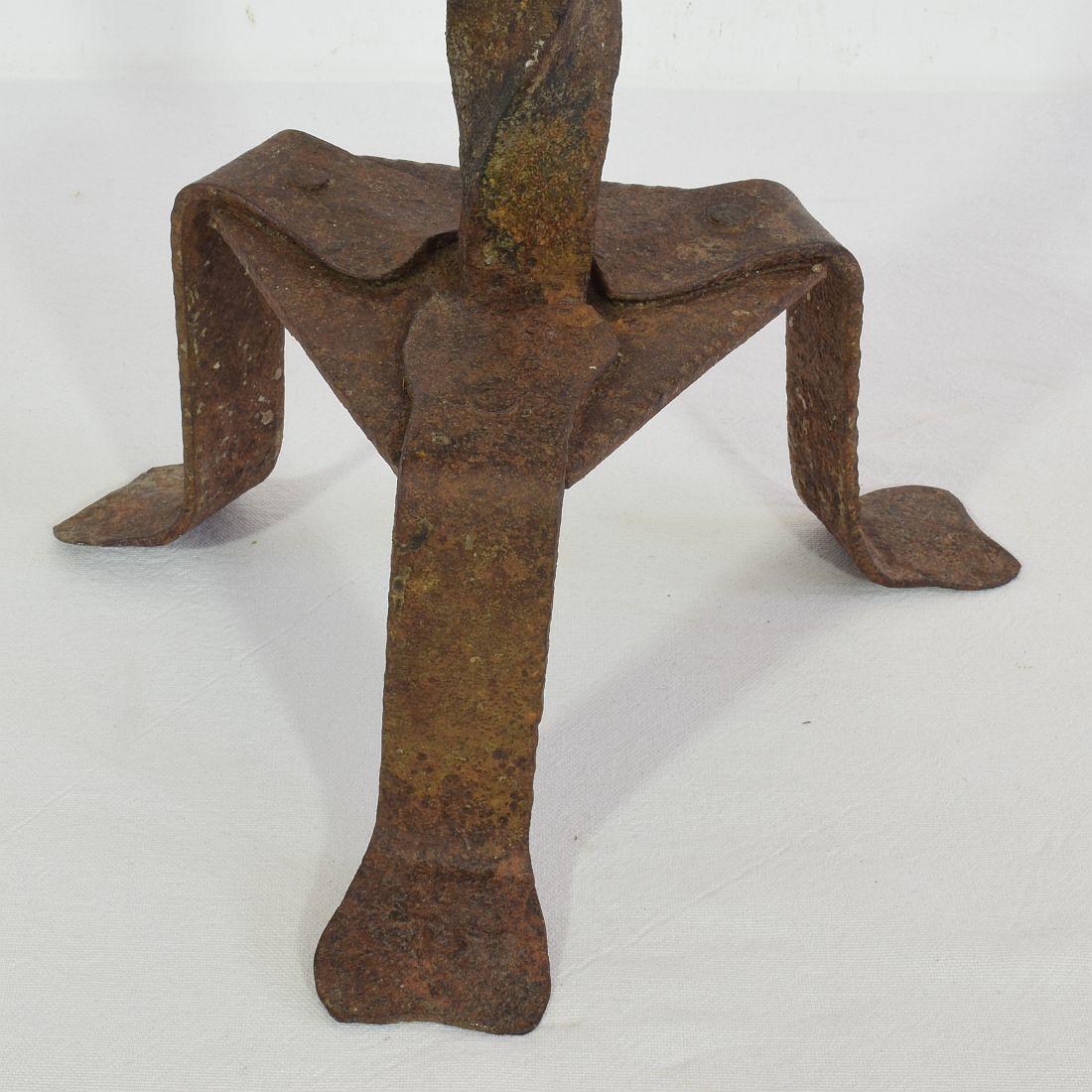 French 17/18th Century Hand Forged Iron Candleholder For Sale 12